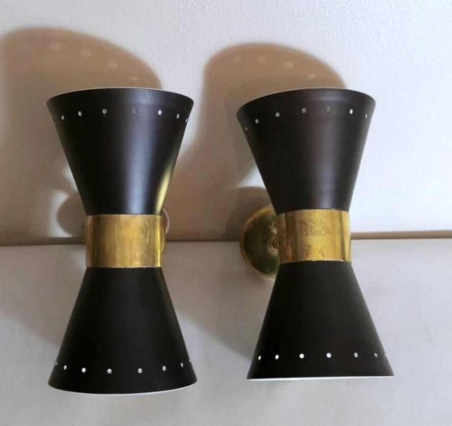 Stilnovo Style Model Diabolo Pair of Italian Black Brass Sconces, 1960 In Good Condition In Prato, Tuscany