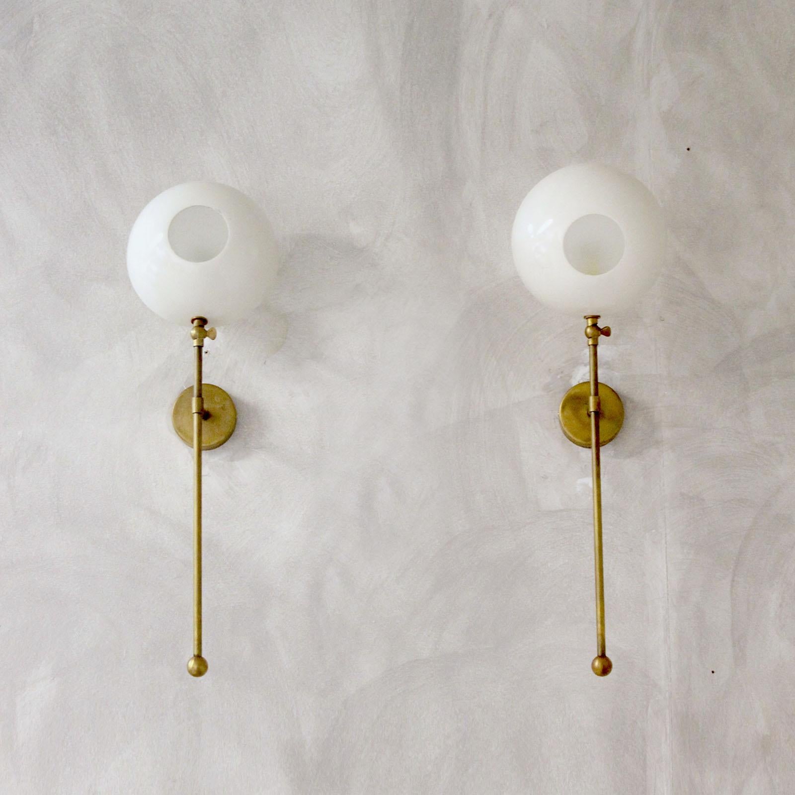 Stilnovo Style Pair of Italian Adjustable Wall Lights For Sale 1