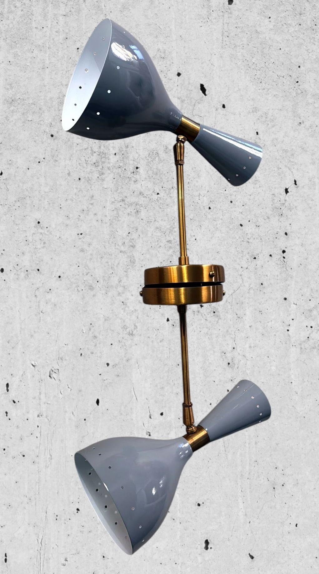 Stilnovo Style Pair Of Italian Brass And Painted Grey Metal Wall Sconces For Sale 2