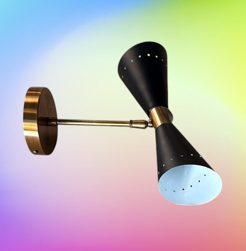 Stilnovo Style Pair Of Italian Wall Lights In Lacquered Metal And Brass For Sale 4