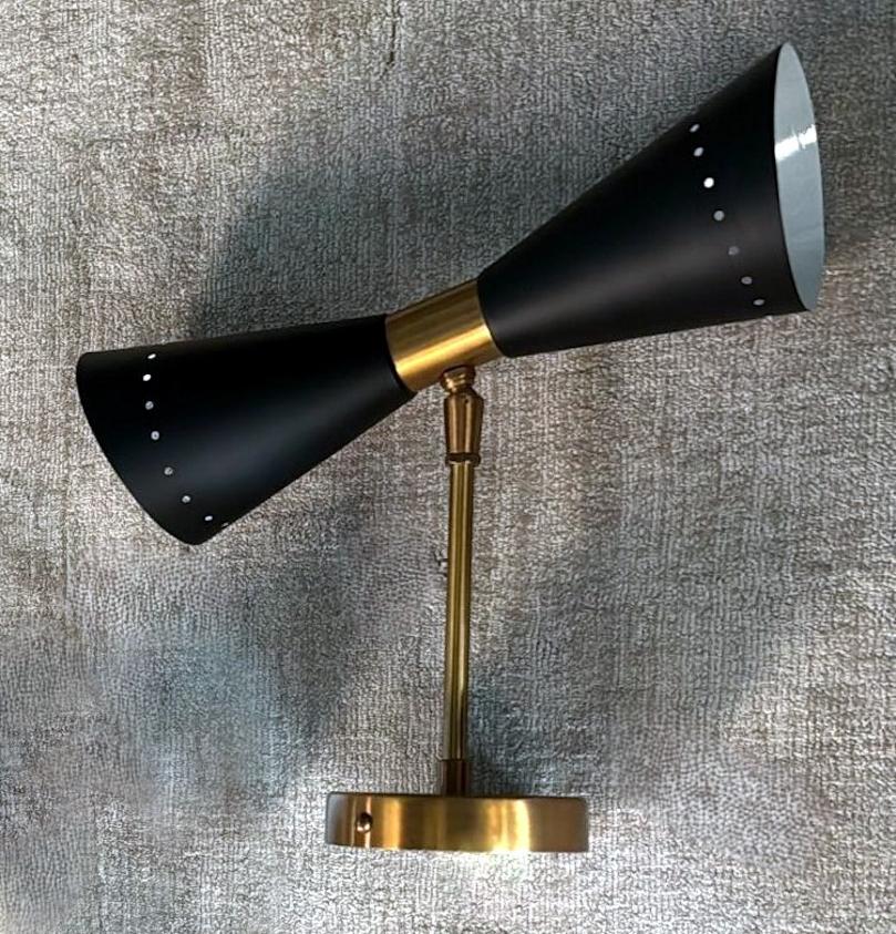 Stilnovo Style Pair Of Italian Wall Lights In Lacquered Metal And Brass For Sale 2