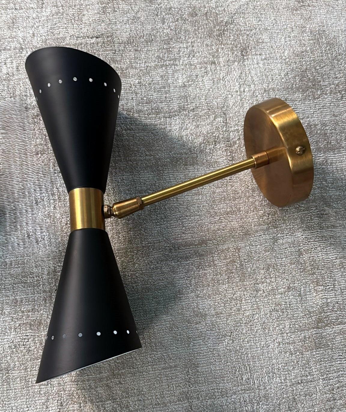 Stilnovo Style Pair Of Italian Wall Lights In Lacquered Metal And Brass For Sale 3