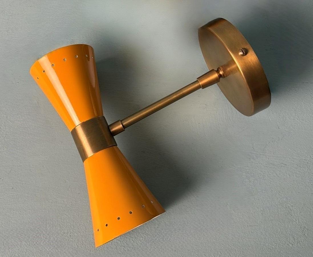 Stilnovo Style  Pair Of Italian Wall Sconces In Lacquered Metal And Brass For Sale 4