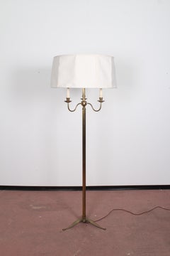 Lampadaire en laiton mi-siècle de style Stilnovo, production italienne, années 1950