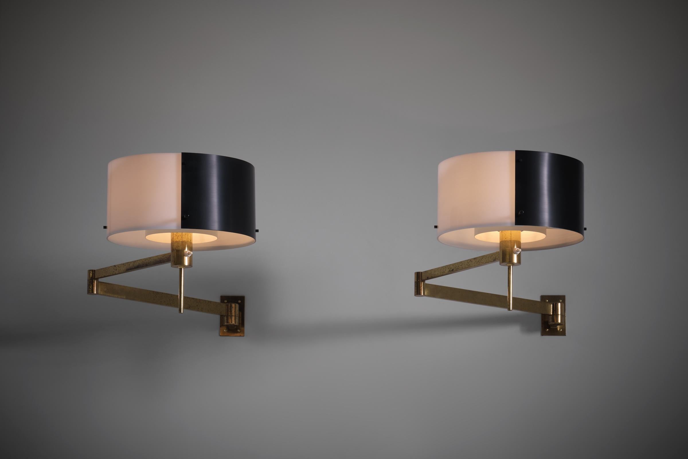 Stilnovo Swing Arm Wall Lamps, Italy, 1960s For Sale 4