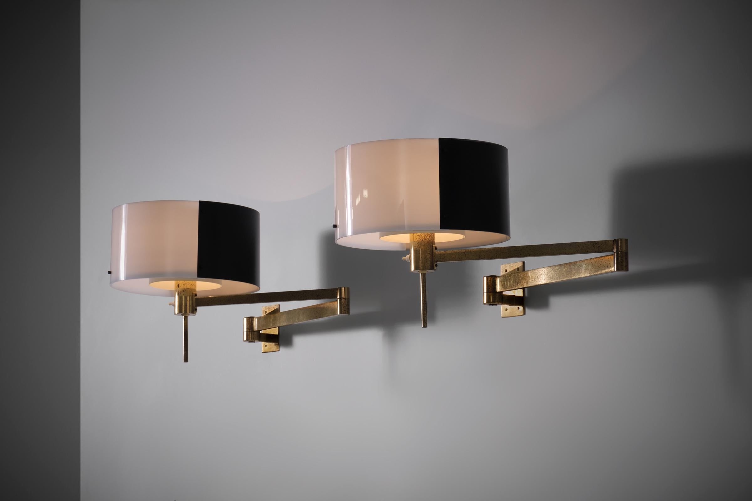 Lacquered Stilnovo Swing Arm Wall Lamps, Italy, 1960s For Sale