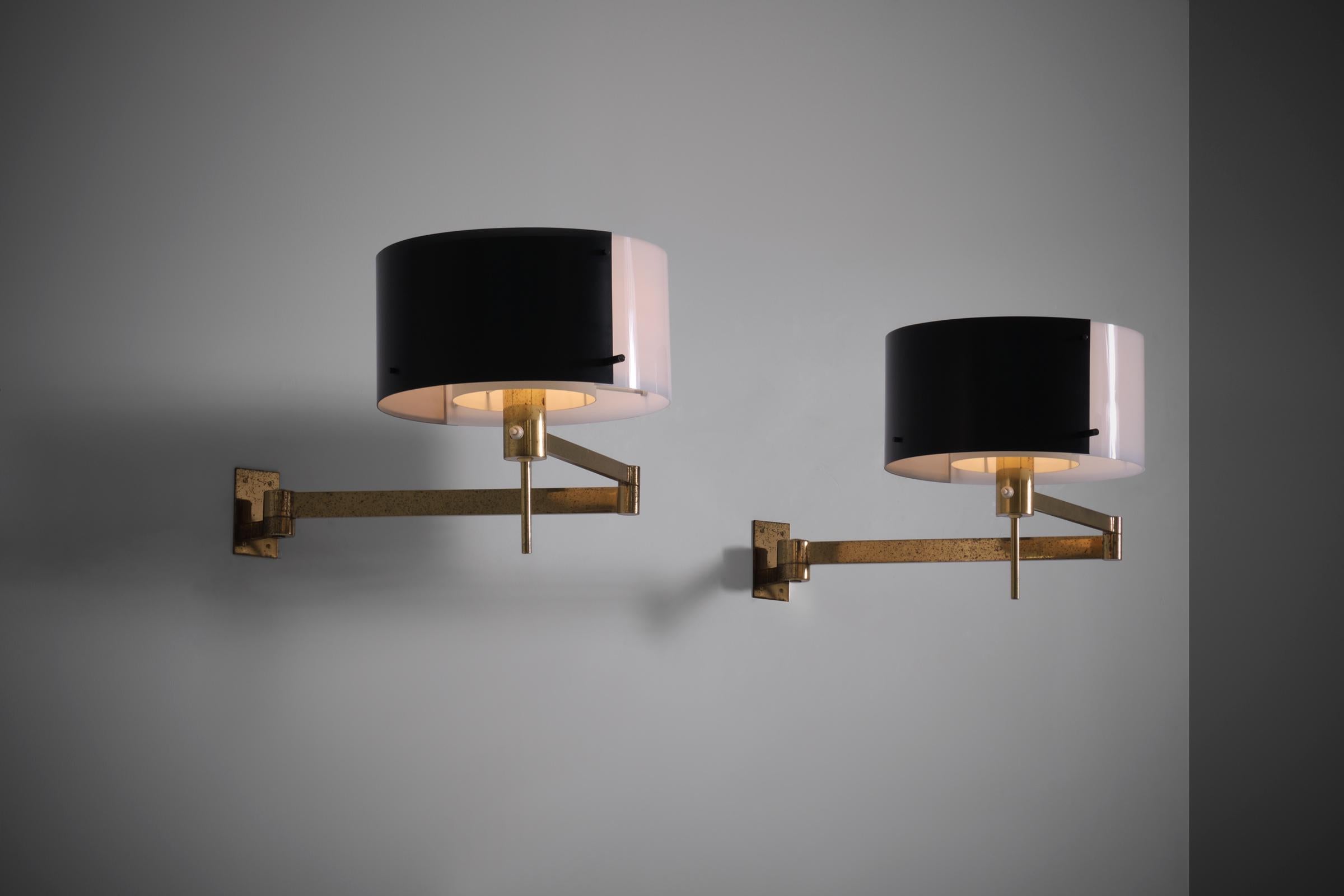 Stilnovo Swing Arm Wall Lamps, Italy, 1960s For Sale 1