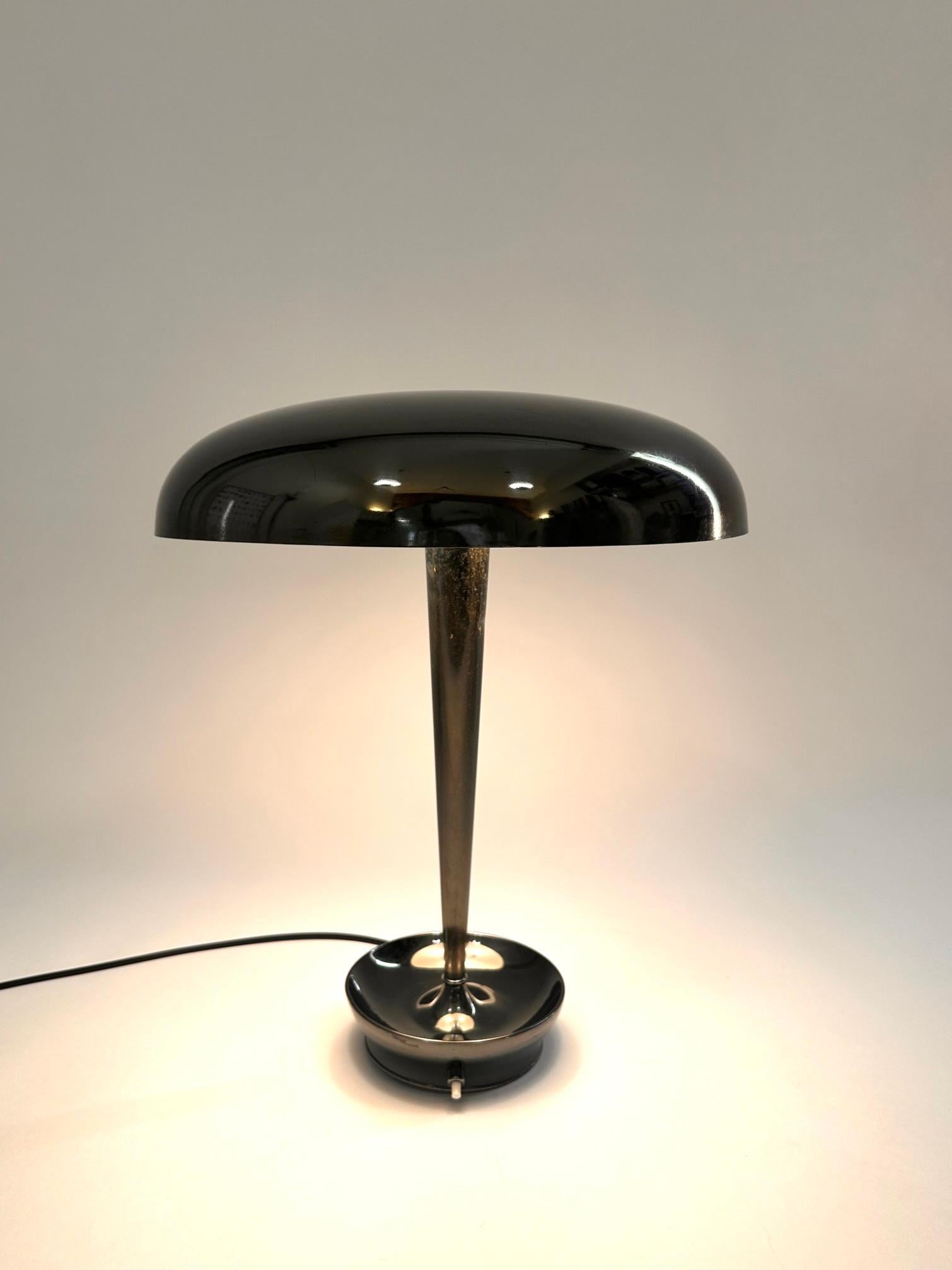 Mid-Century Modern Stilnovo Lampe de table Mod.  D 4639 . Milan, 1950 en vente