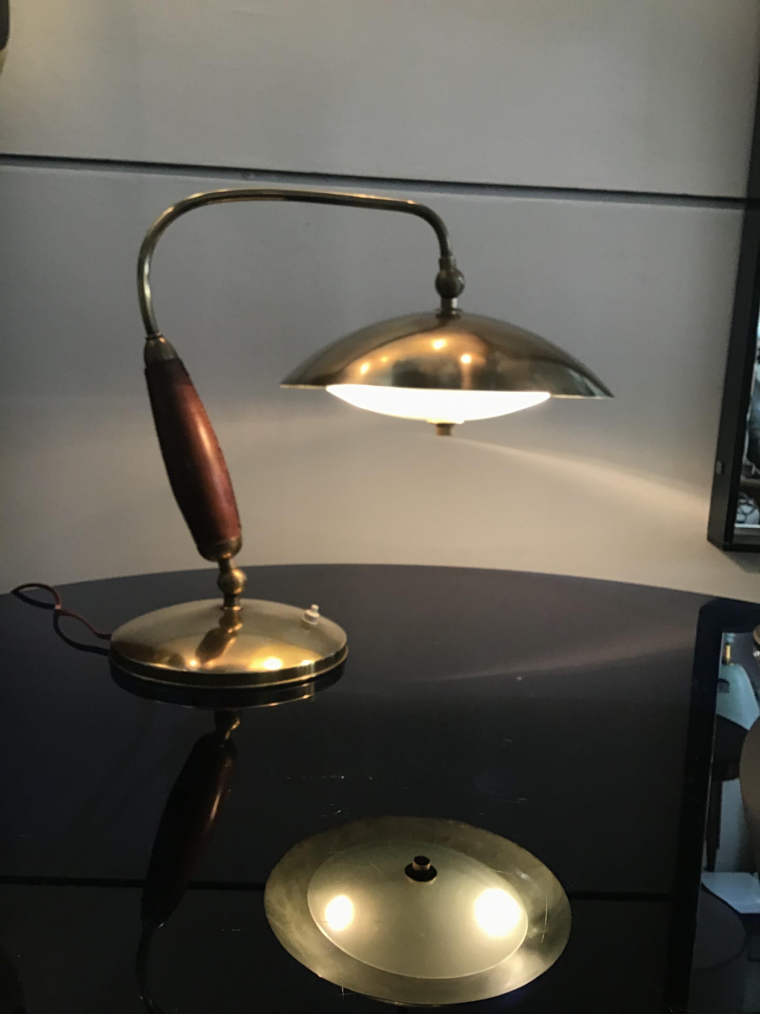 Stilnovo Table Lamp Adjustable Brass Glass Skin 1950 Italy In Excellent Condition In Milano, IT