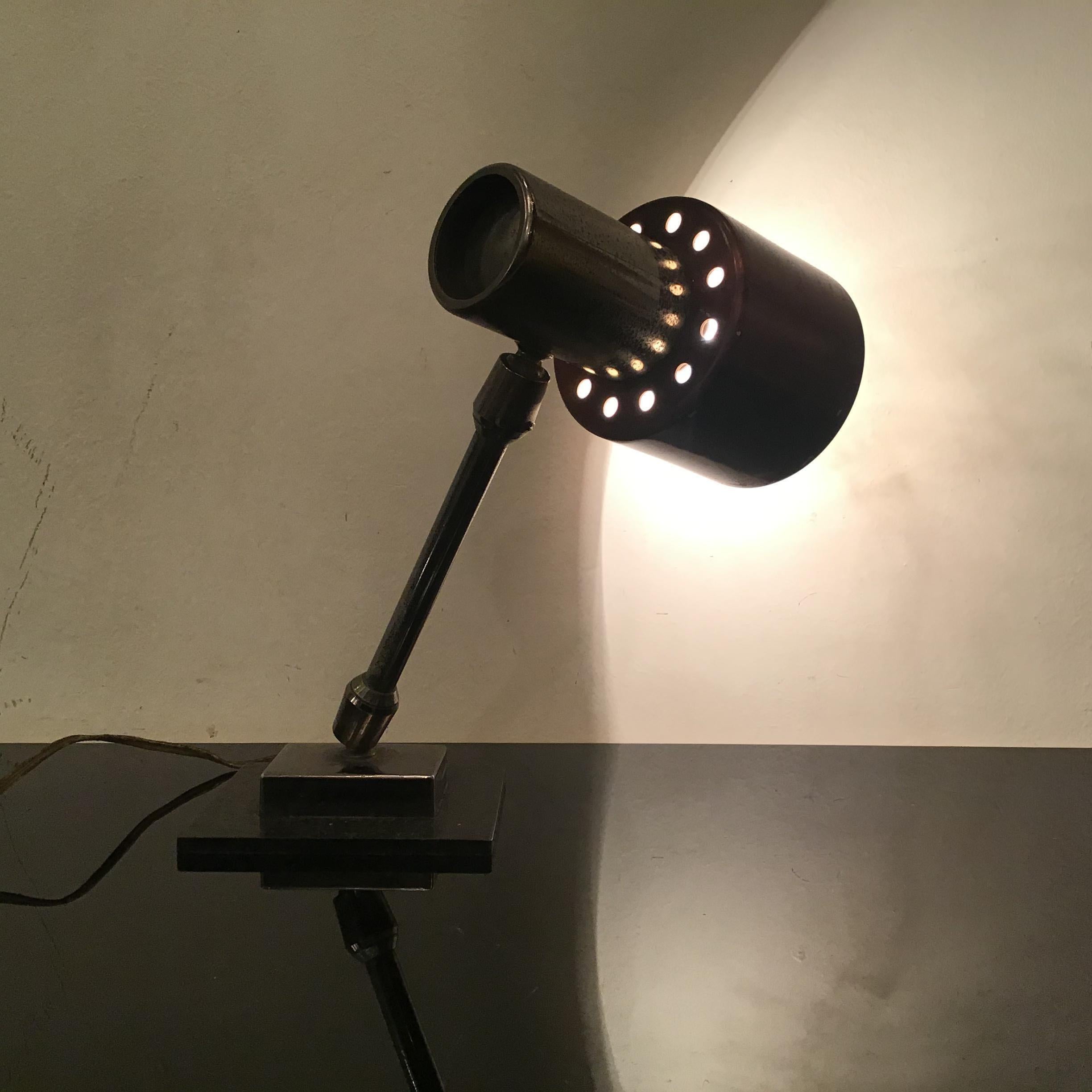 Stilnovo lampe de bureau rglable en mtal crme, Italie, 1950 en vente 7