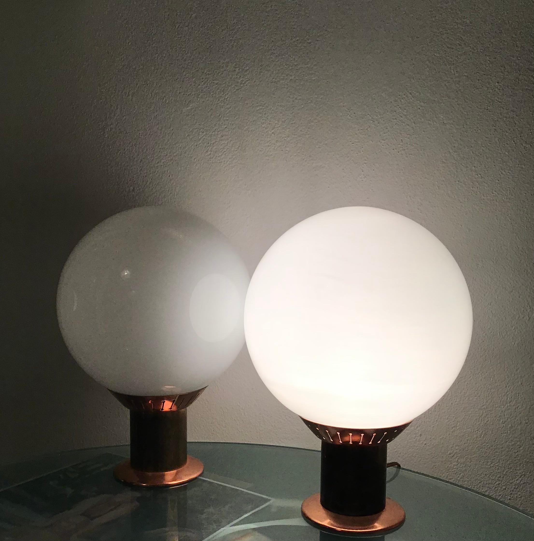 Lampada da tavolo Stilnovo in ottone e vetro, 1950, Italia in vendita 7