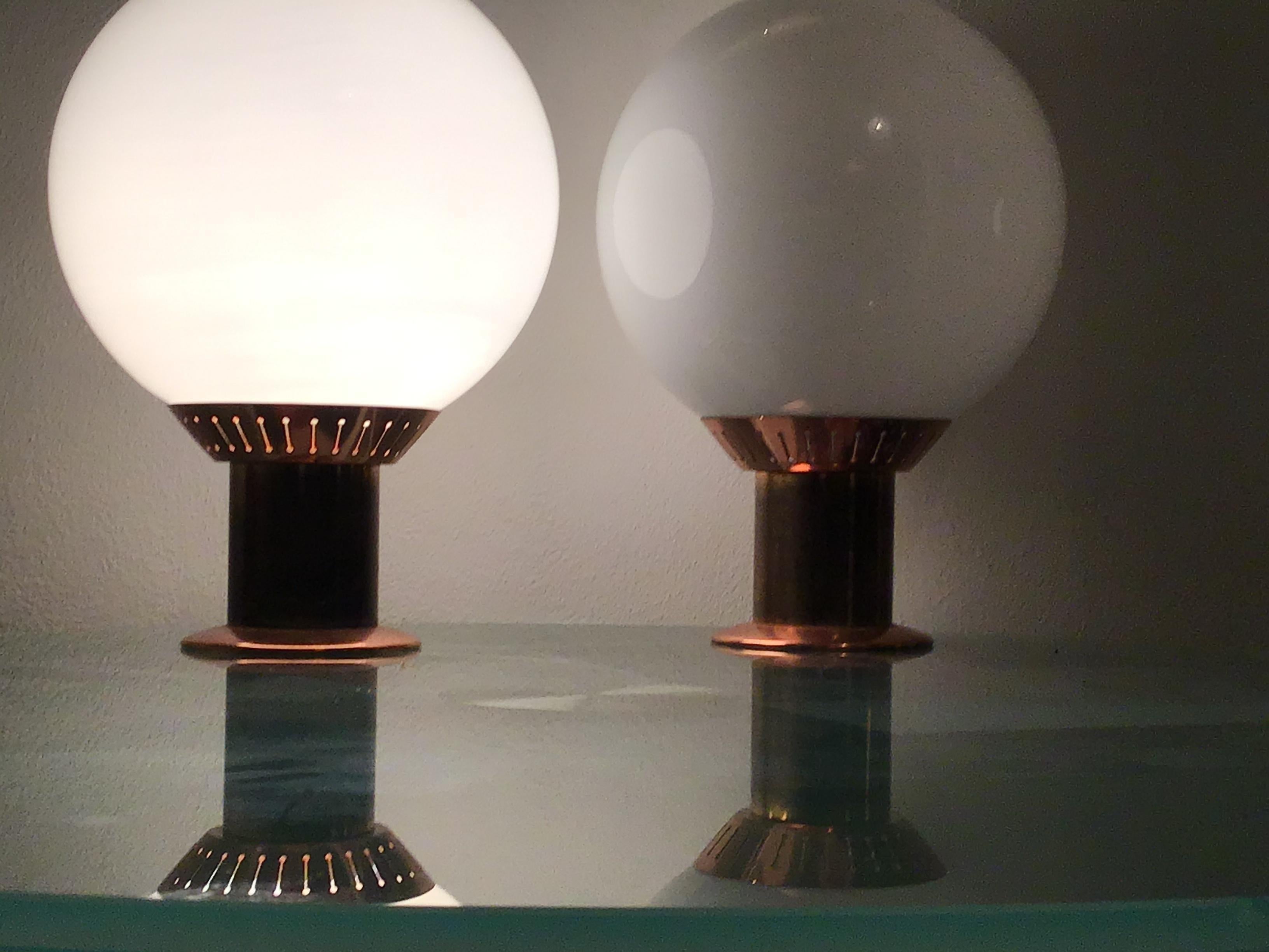 Milieu du XXe siècle Lampe de bureau Stilnovo en laiton et verre, 1950, Italie en vente