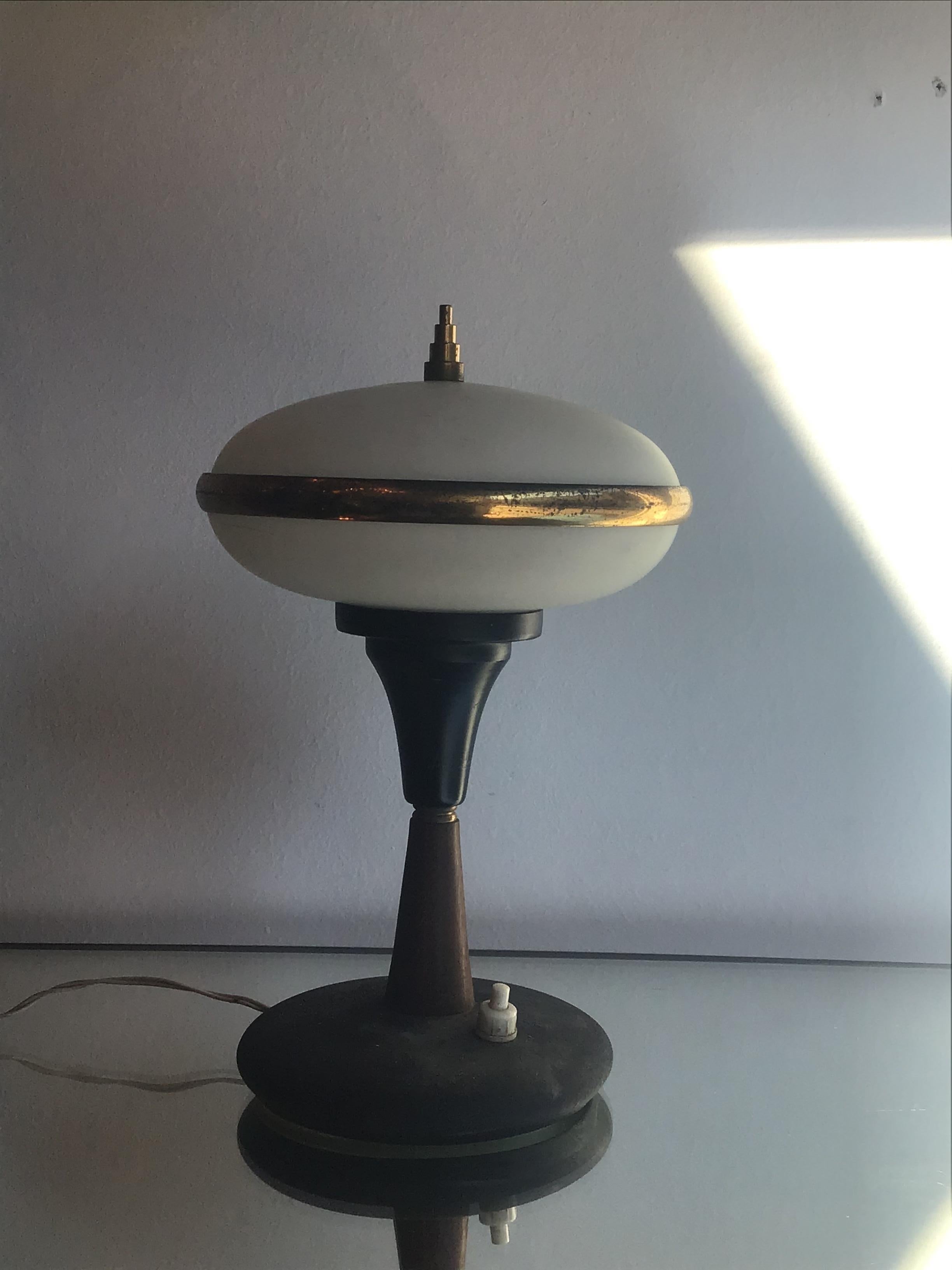 Stilnovo Table Lamp Brass Glass Wood, 1955, Italy In Good Condition For Sale In Milano, IT