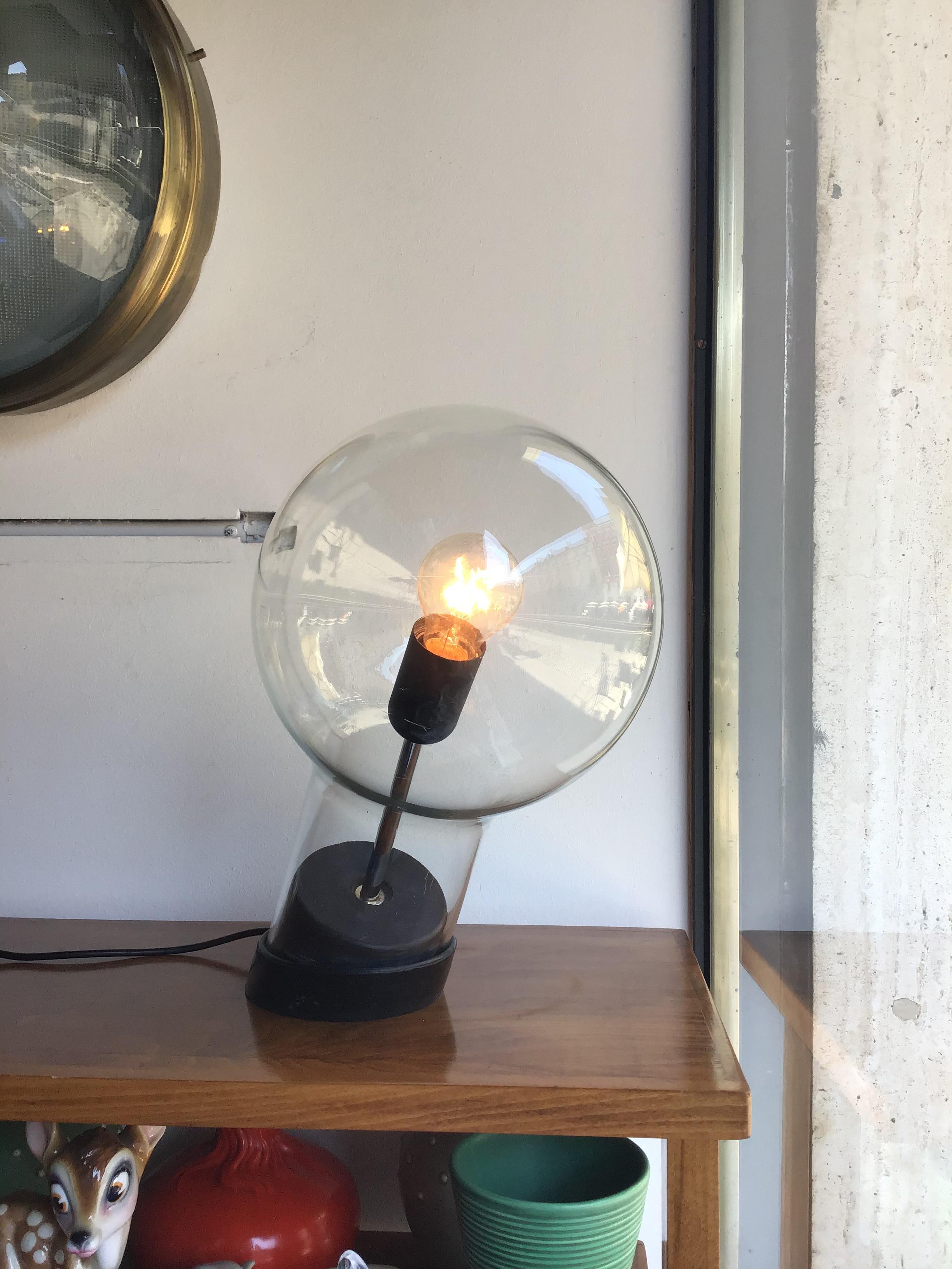 Stilnov StyleTable Lamp Glass Ghisa Metal, 1960, Italy In Excellent Condition For Sale In Milano, IT