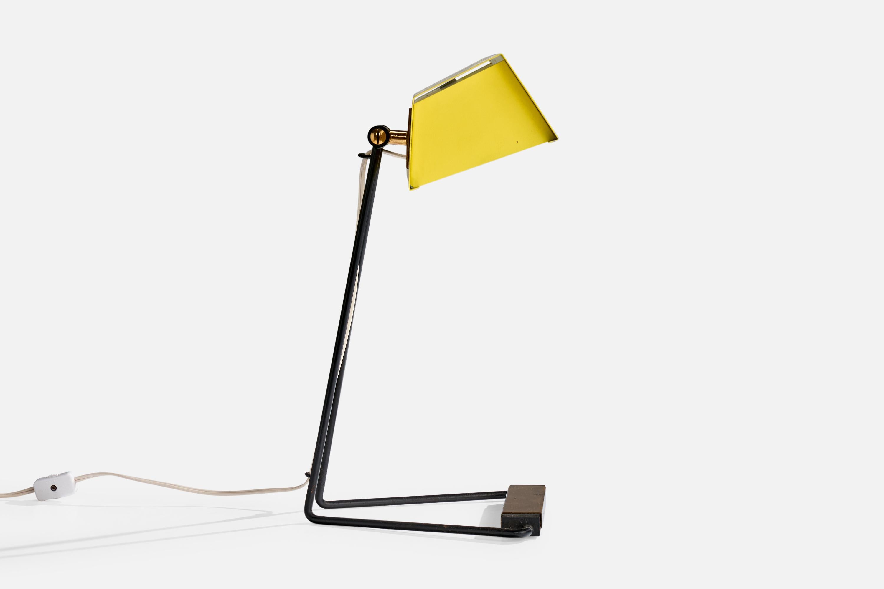 Mid-Century Modern Stilnovo, Table Lamp, Glass, Metal, Brass, Italy, 1950s For Sale