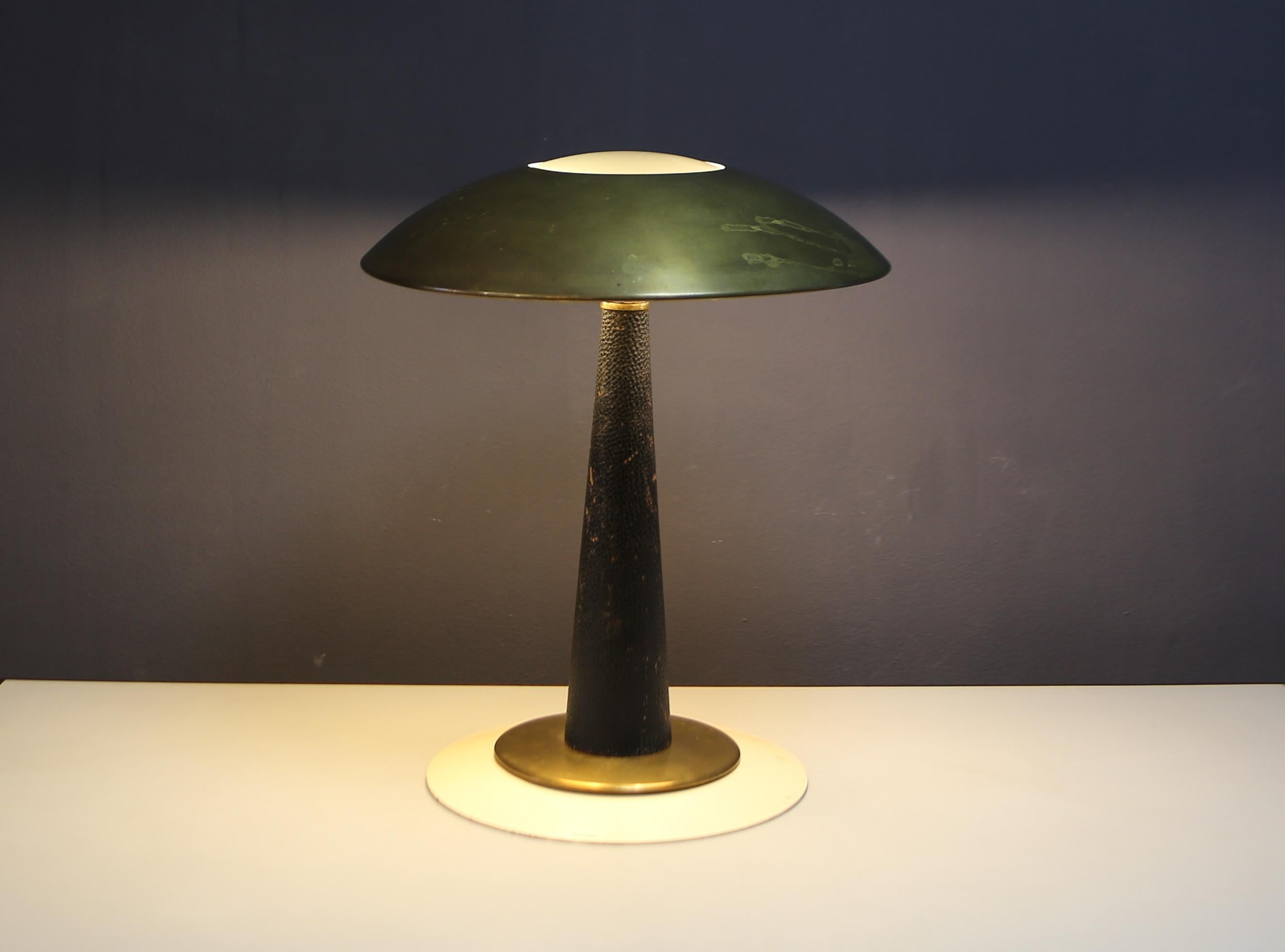 Stilnovo Table Lamp Leather and brass , variant of model  8041, 
made in itally 1950.
