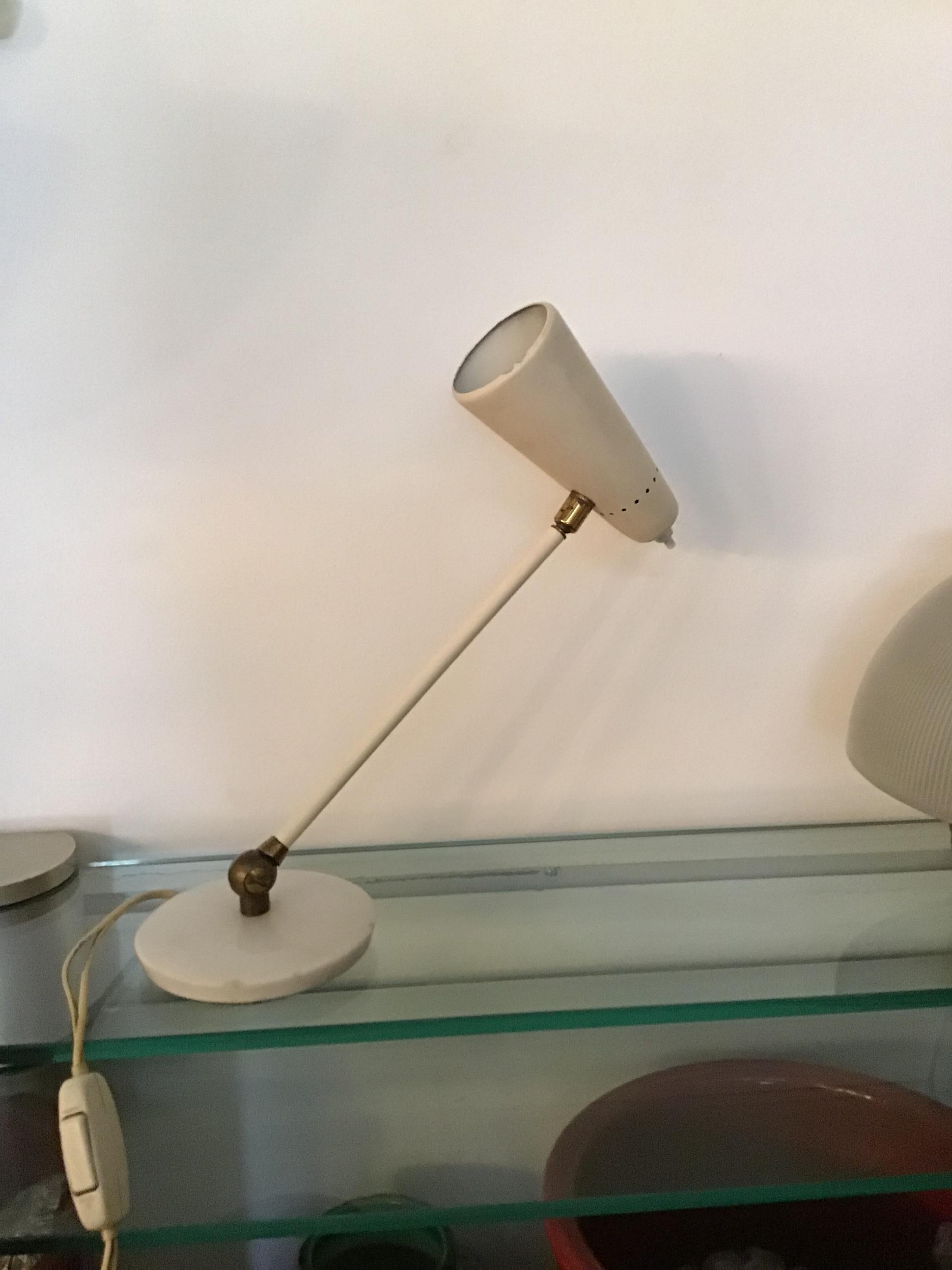 Stilnovo Stil Tischlampe Marmor Messing Metall 1950 Italien im Angebot 7