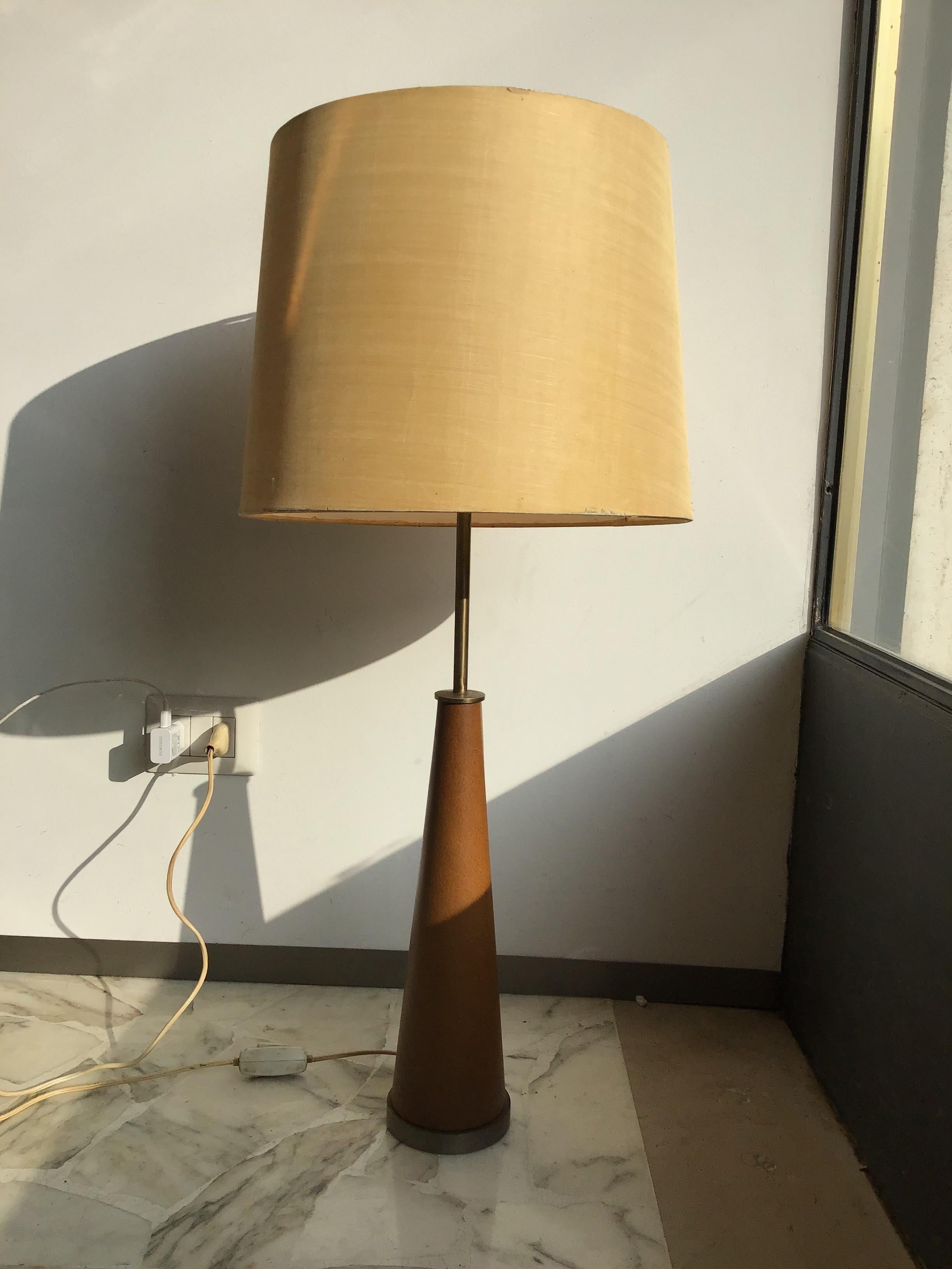 Stilnovo Style Table Lamp Metal Crome Skin Fabric Lampshade, 1950, Italy In Good Condition For Sale In Milano, IT