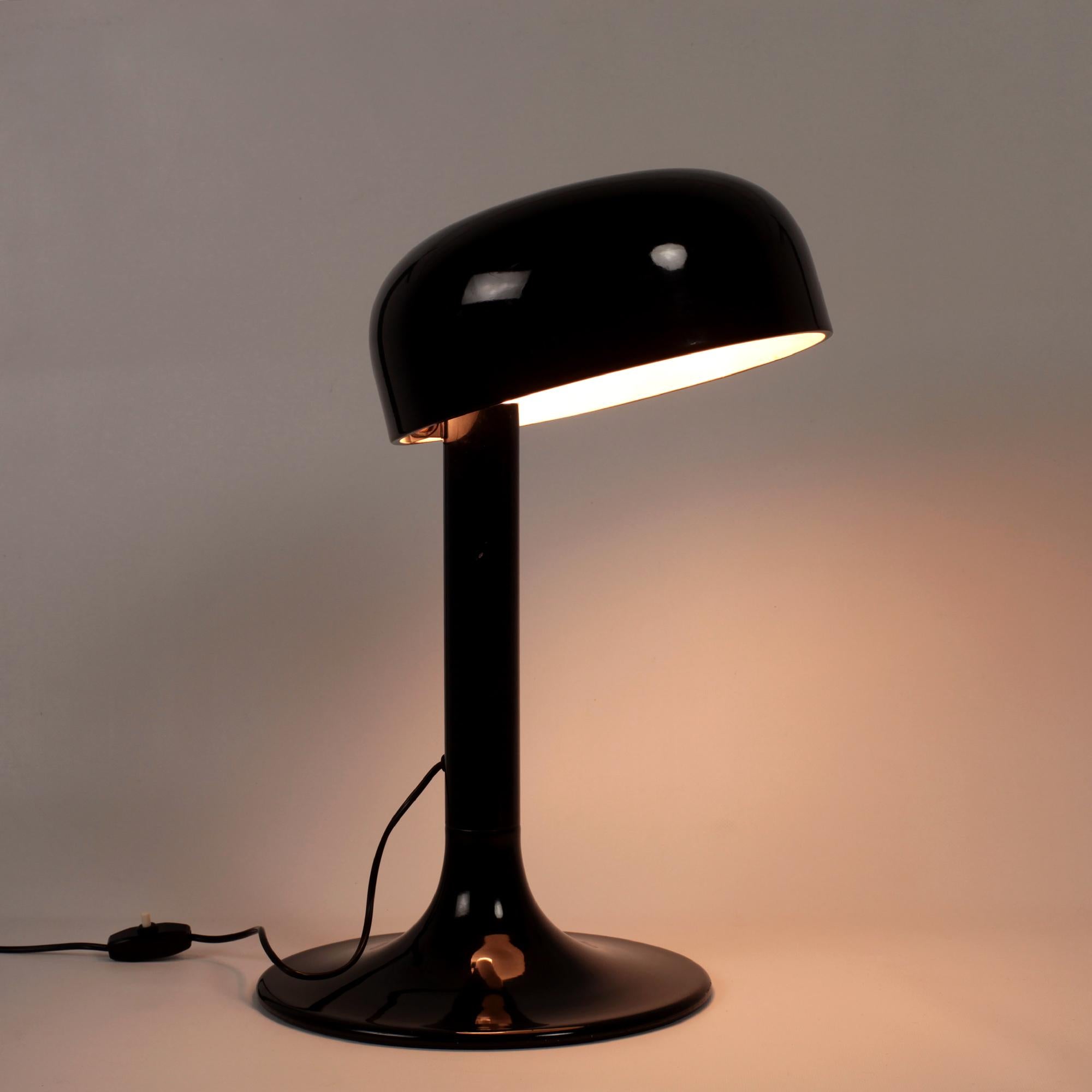 Mid-Century Modern Lampe de table Stilnovo Model Studio by Carlo Viligiardi Italie 1972 en vente