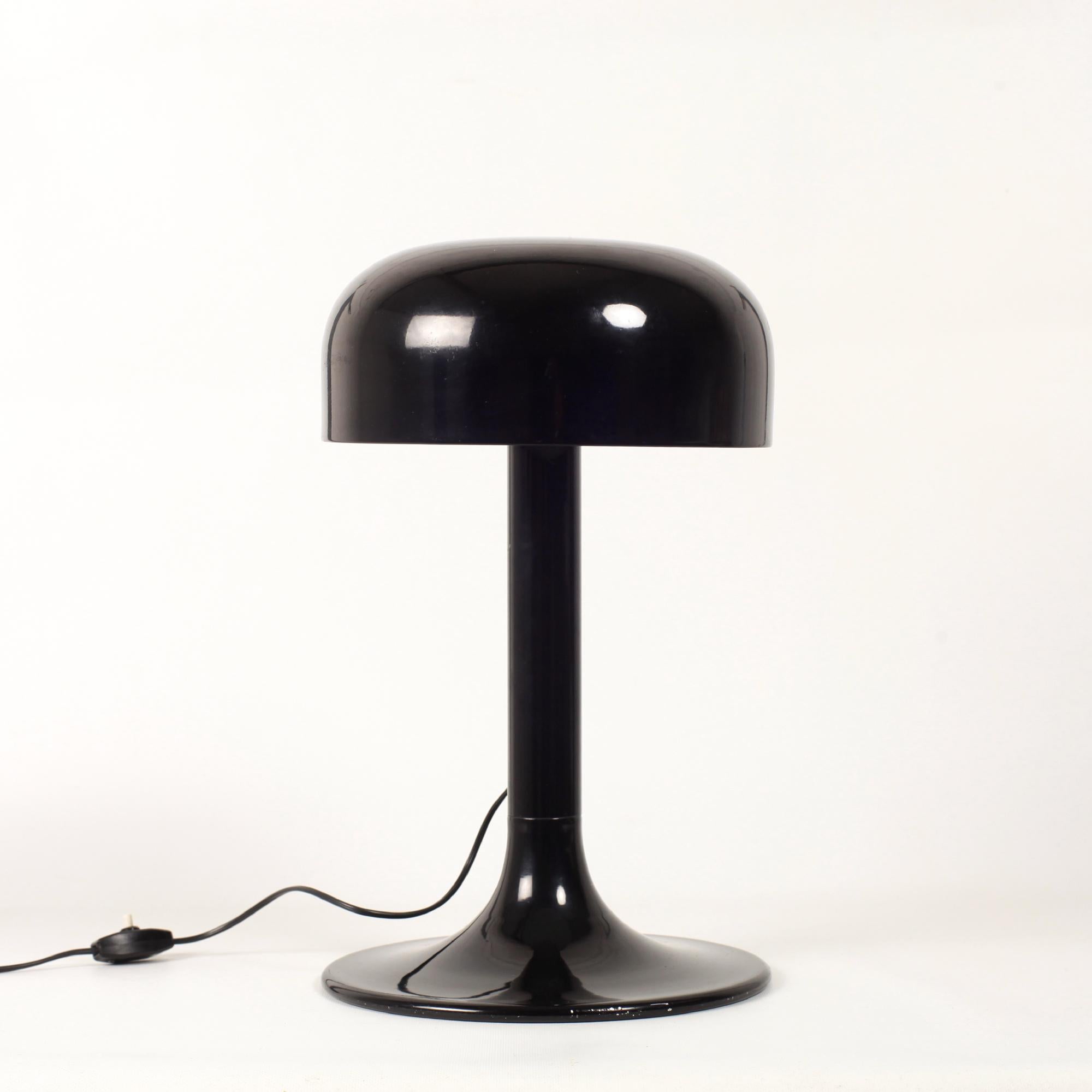 Laqué Lampe de table Stilnovo Model Studio by Carlo Viligiardi Italie 1972 en vente