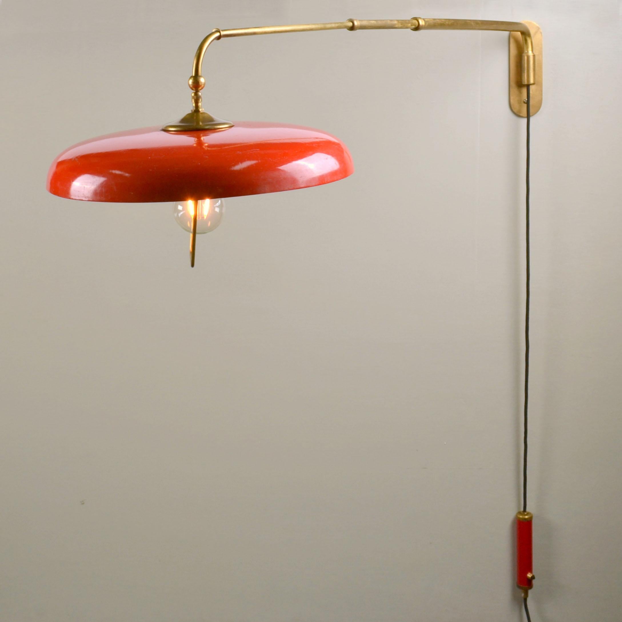 Mid-Century Modern Stilnovo Telescoping Wall Lamp with Red Metal Shade and Counter Weight For Sale