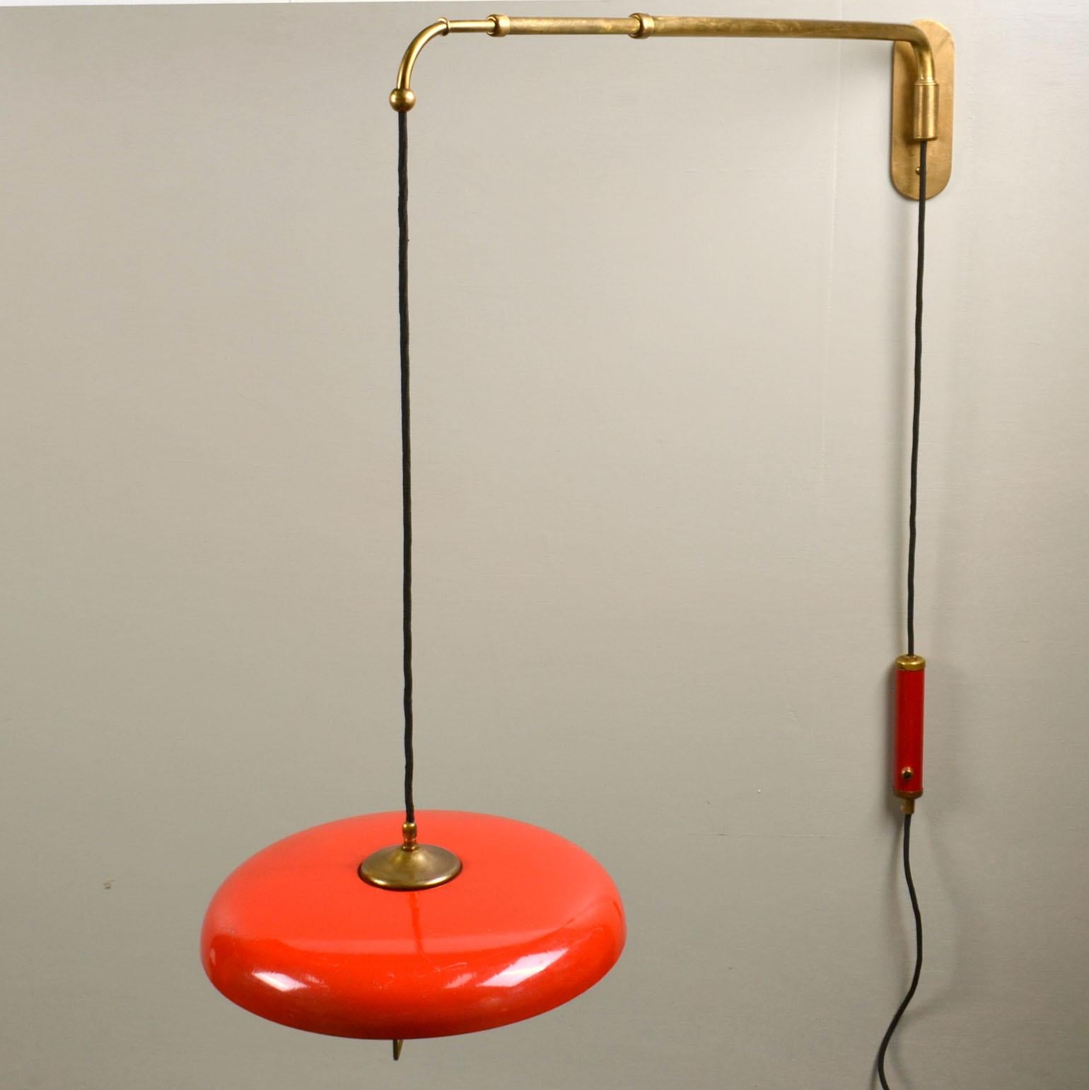 Mid-20th Century Stilnovo Telescoping Wall Lamp with Red Metal Shade and Counter Weight For Sale