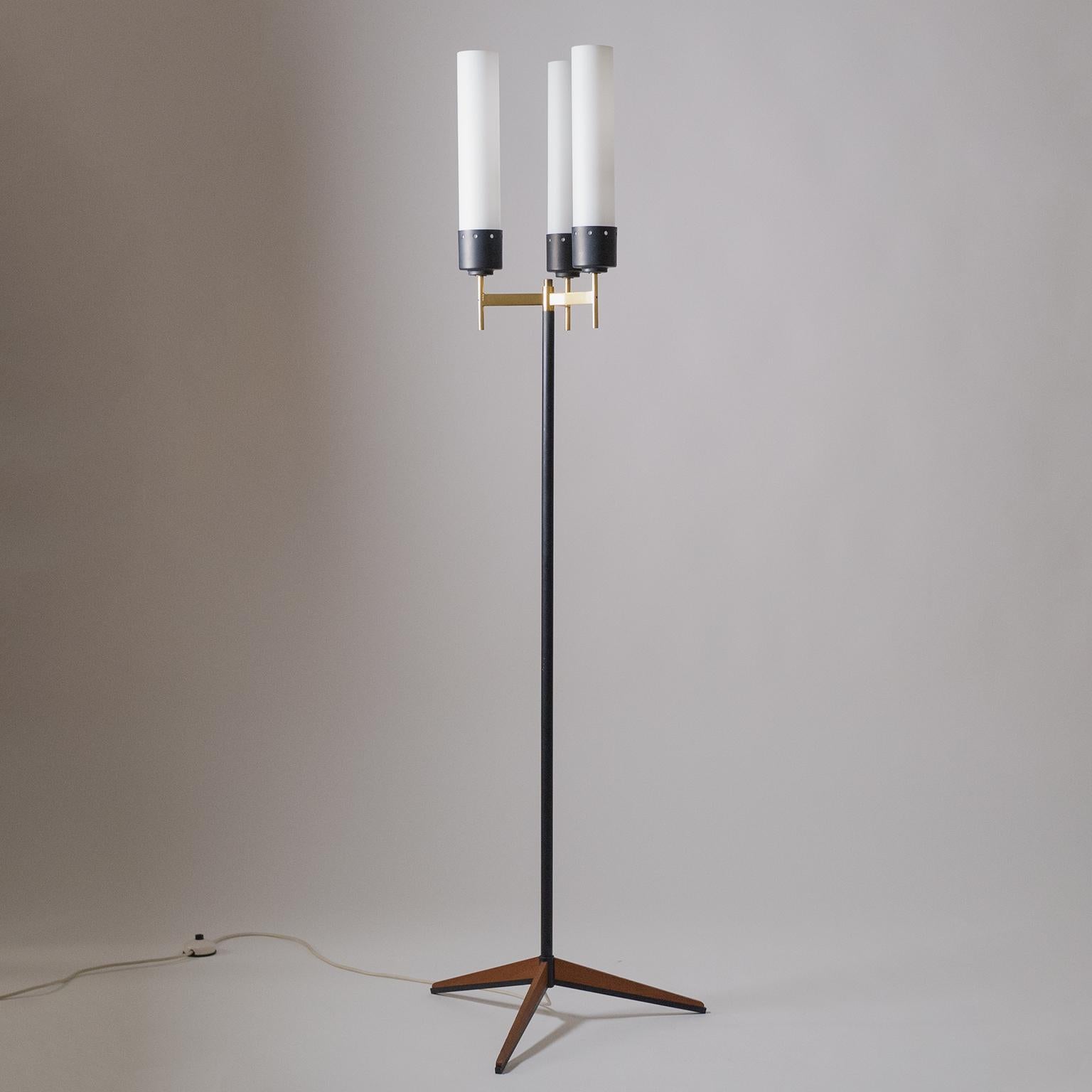 Mid-Century Modern Lampadaire tripode Stilnovo, années 1950 en vente