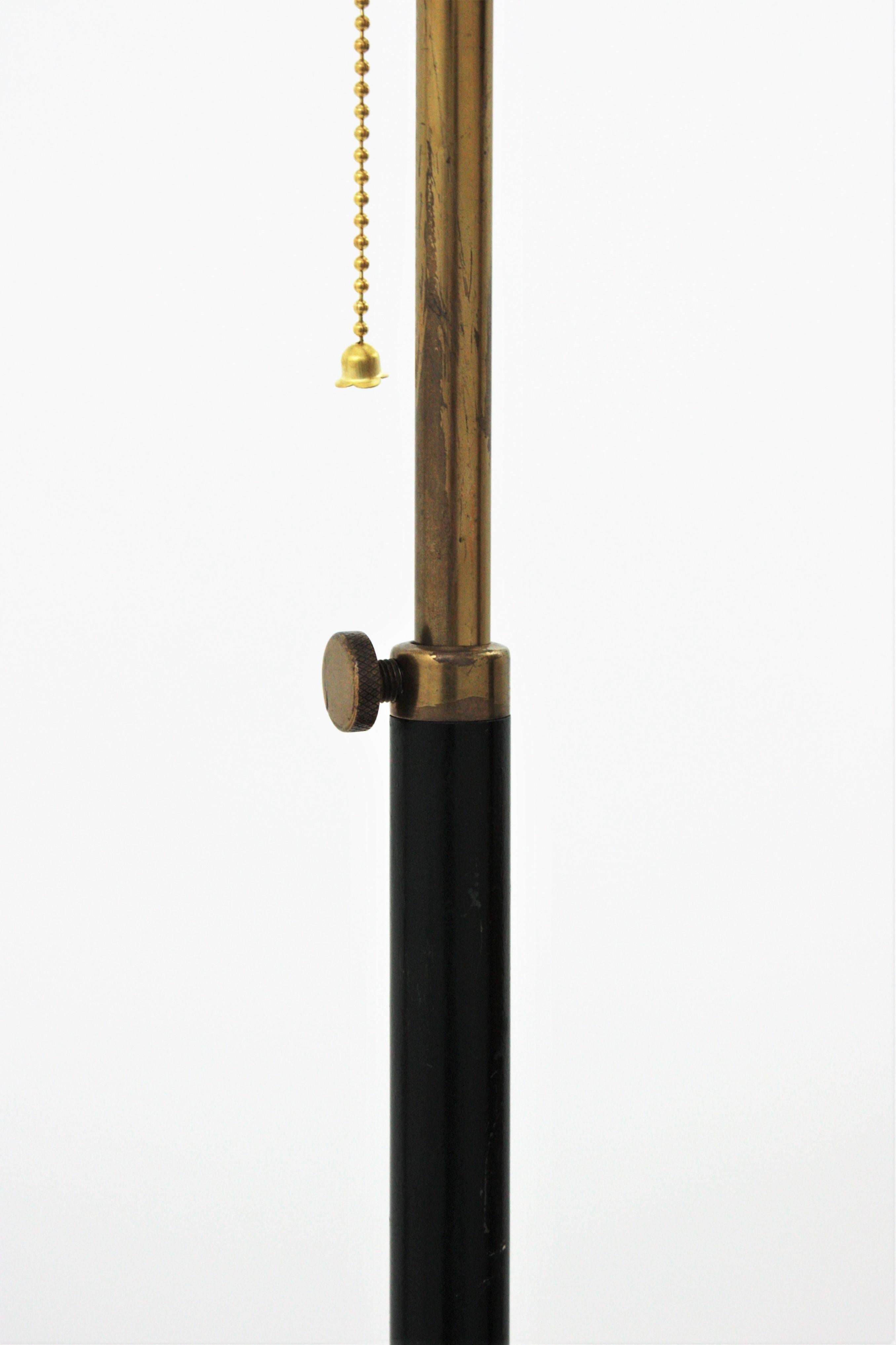 Stilnovo Tripod Floor Lamp in Black Lacquered Metal and Brass For Sale 3