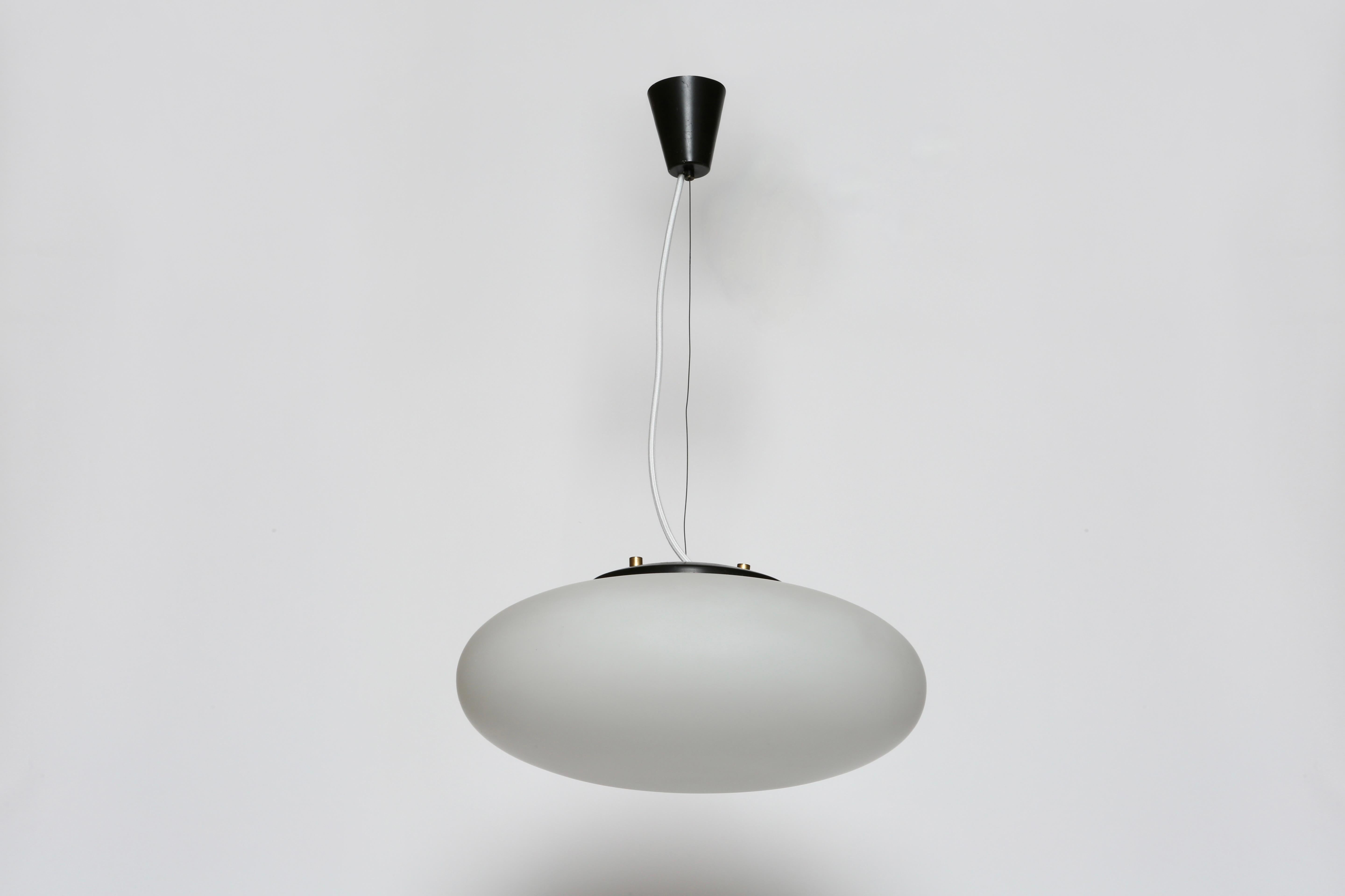 Stilnovo UFO-Deckenstativ, Italien, ca. 1960er Jahre (Italienisch) im Angebot