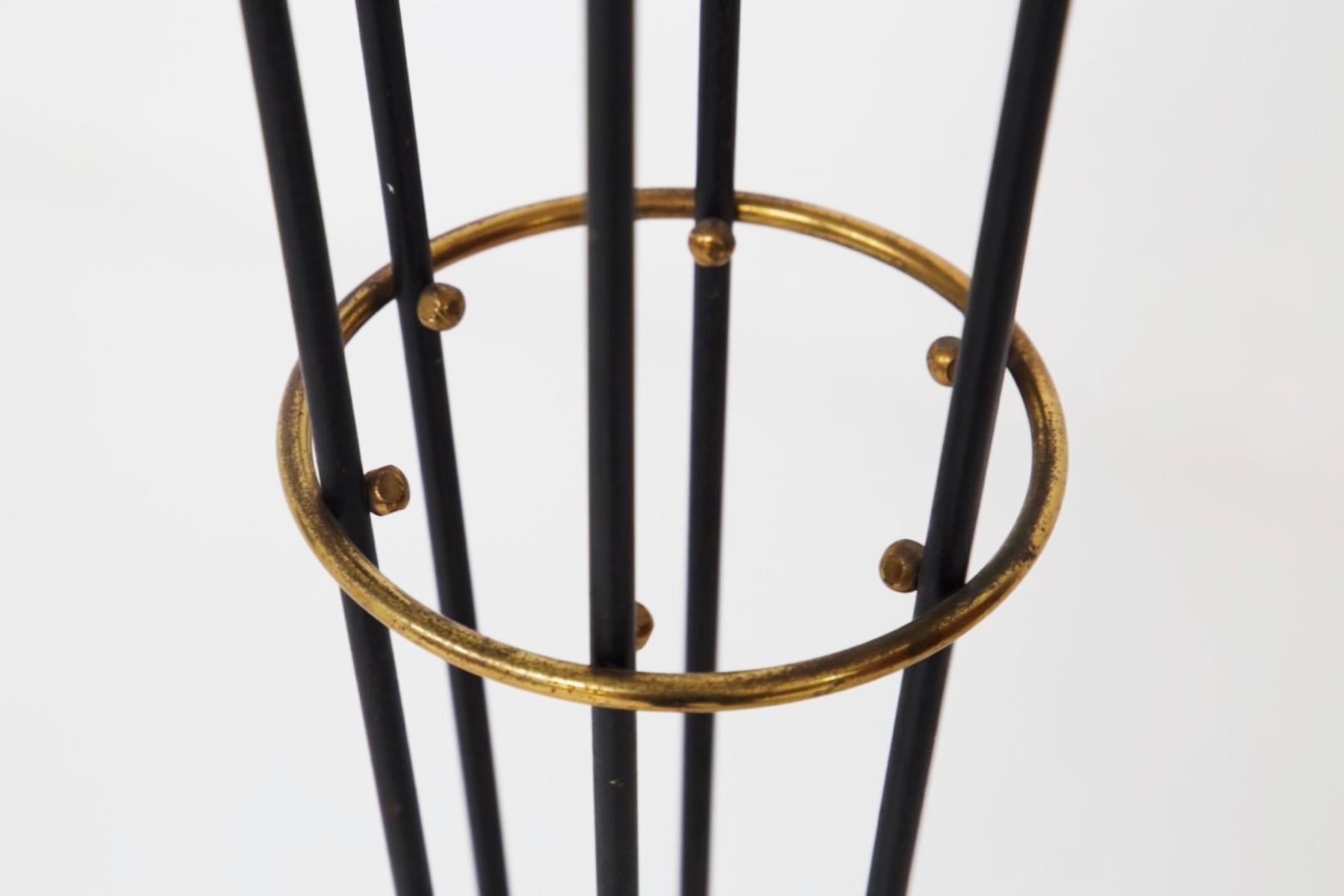 Metà XX secolo Lampada da terra 
