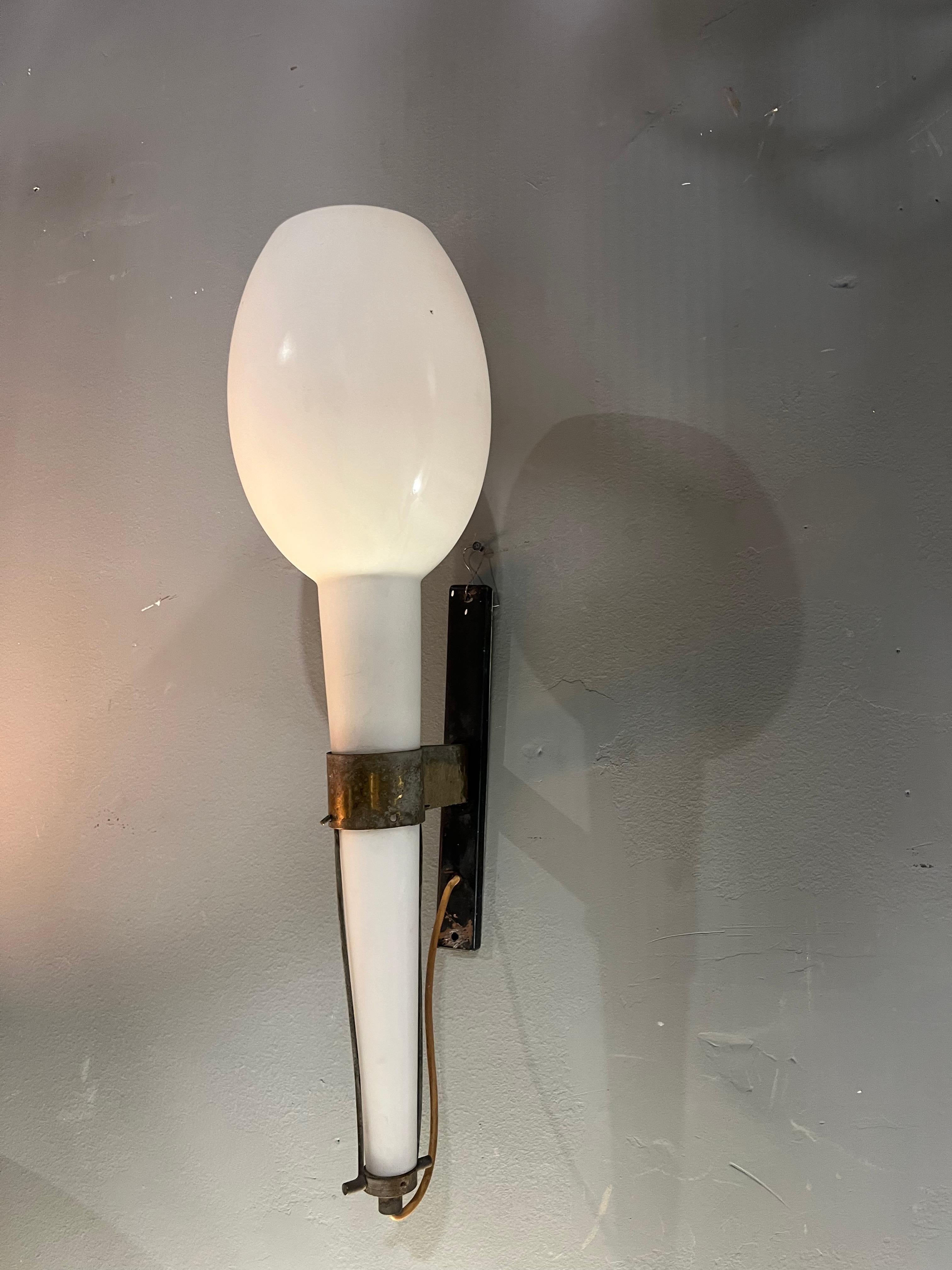 Italian Stilnovo wall lamp by Luciano Colantonio from the 50s For Sale