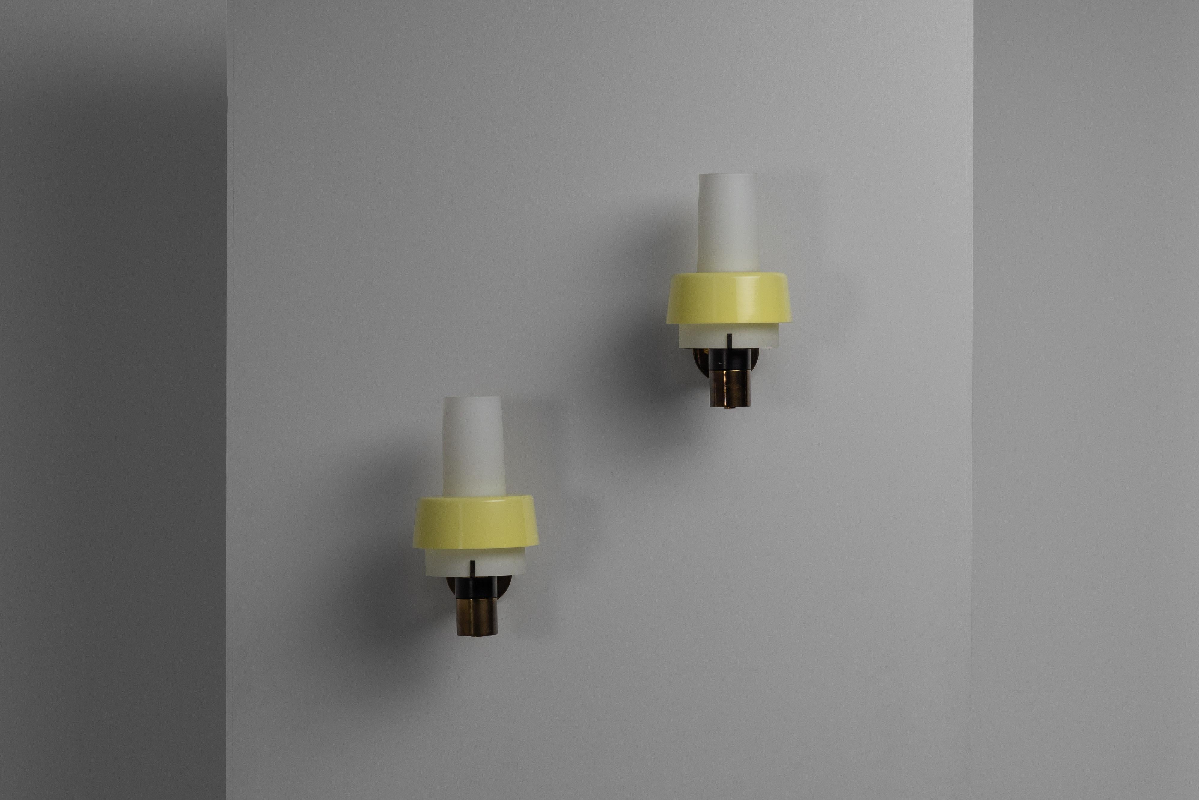 Stilnovo wall lamps model 2079 made in Italy 1960 For Sale 5