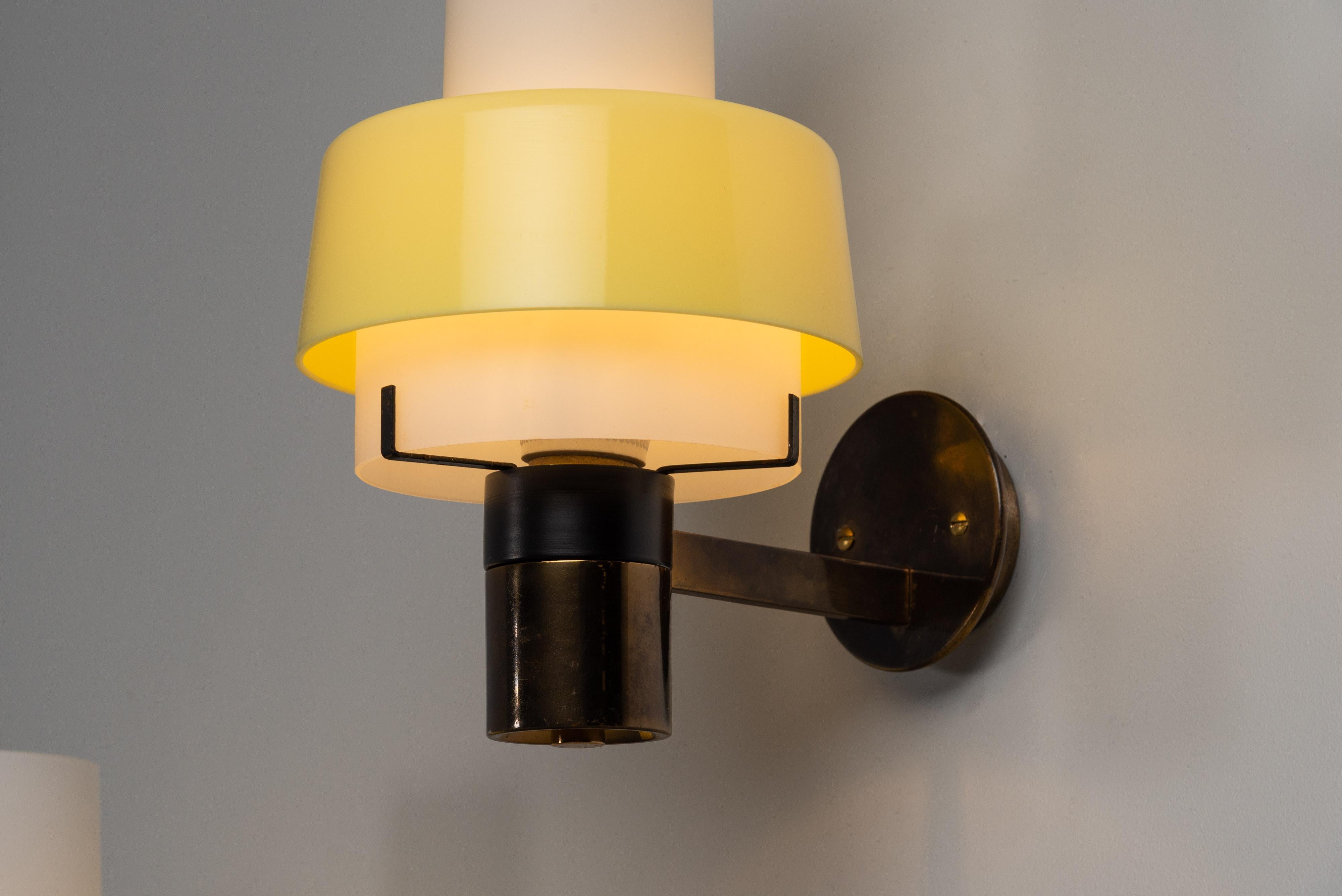 Stilnovo wall lamps model 2079 made in Italy 1960 In Good Condition For Sale In Roosendaal, Noord Brabant