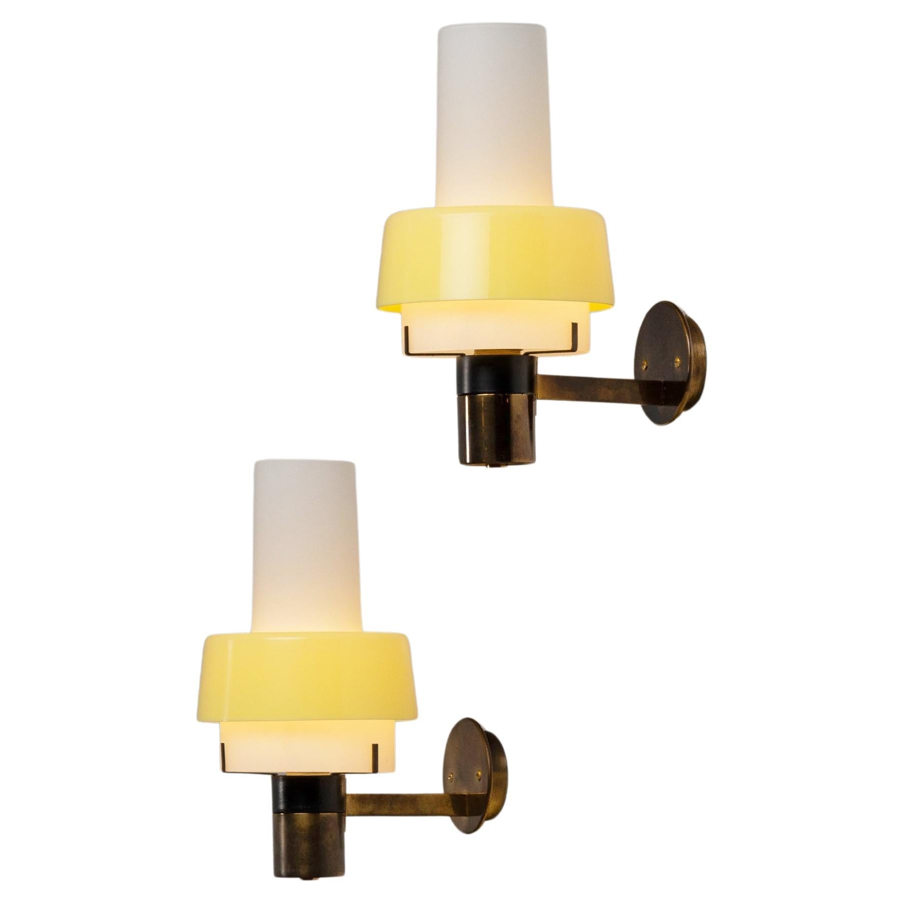 Stilnovo wall lamps model 2079 made in Italy 1960 For Sale