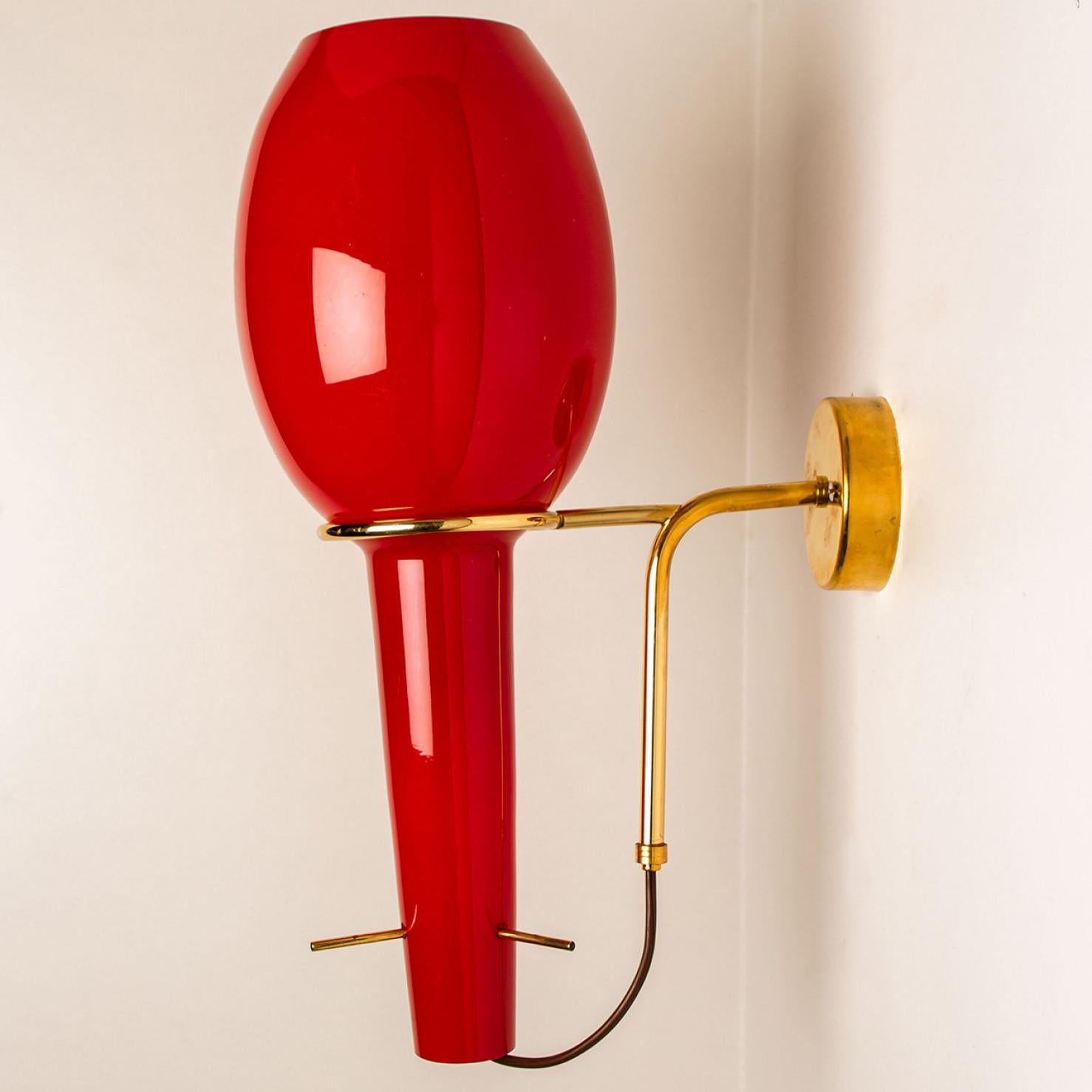 Mid-Century Modern Stilnovo Wall Light Brass and Red Glass, Italy, 1960s For Sale