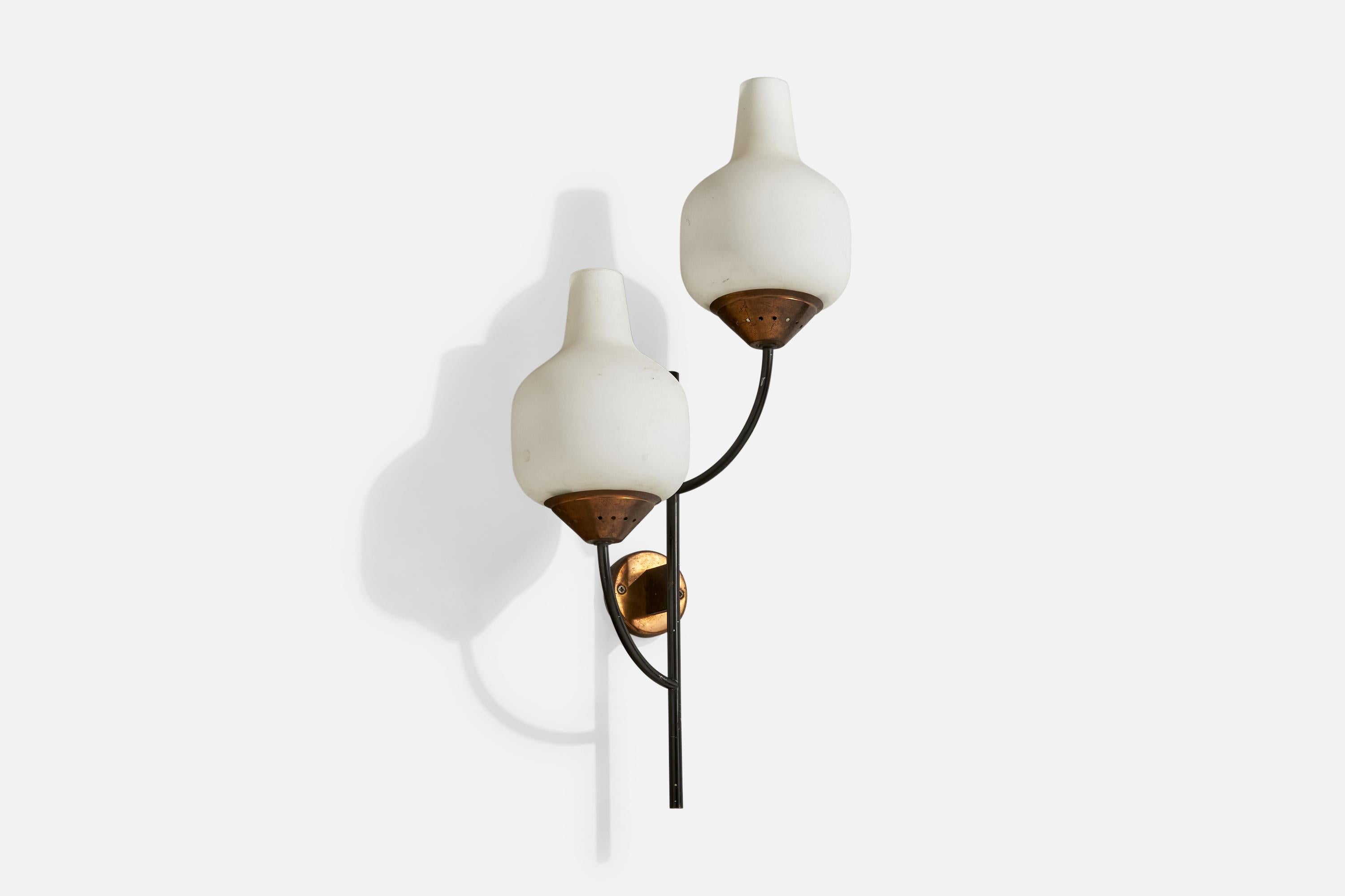 Italian Stilnovo, Wall Light, Glass, Brass, Metal, Italy 1950s
