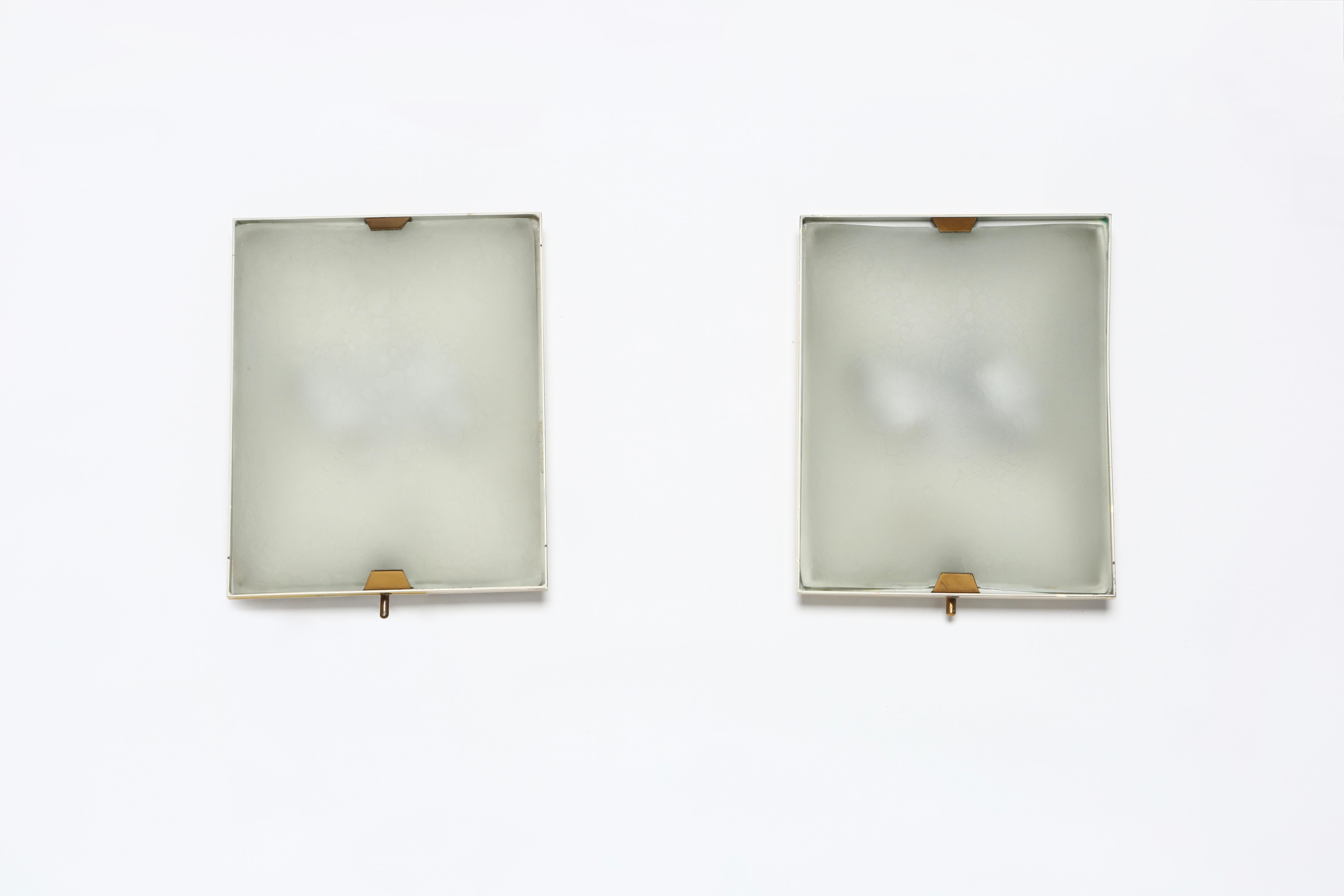 Mid-Century Modern Stilnovo Wall Lights, a pair For Sale