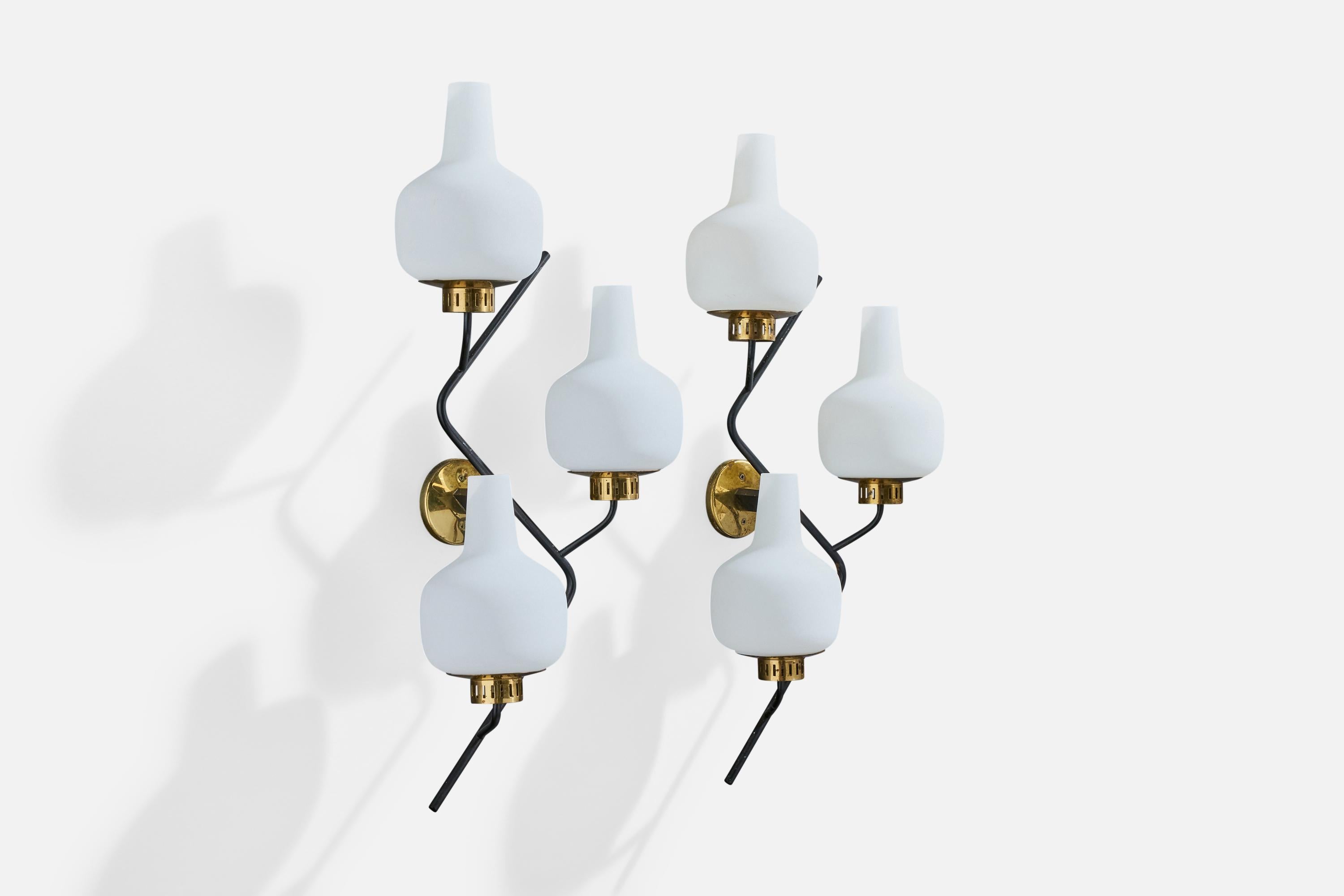 Stilnovo, Wandleuchten, Messing, Metall, Glas, Italien, 1950 (Moderne der Mitte des Jahrhunderts) im Angebot