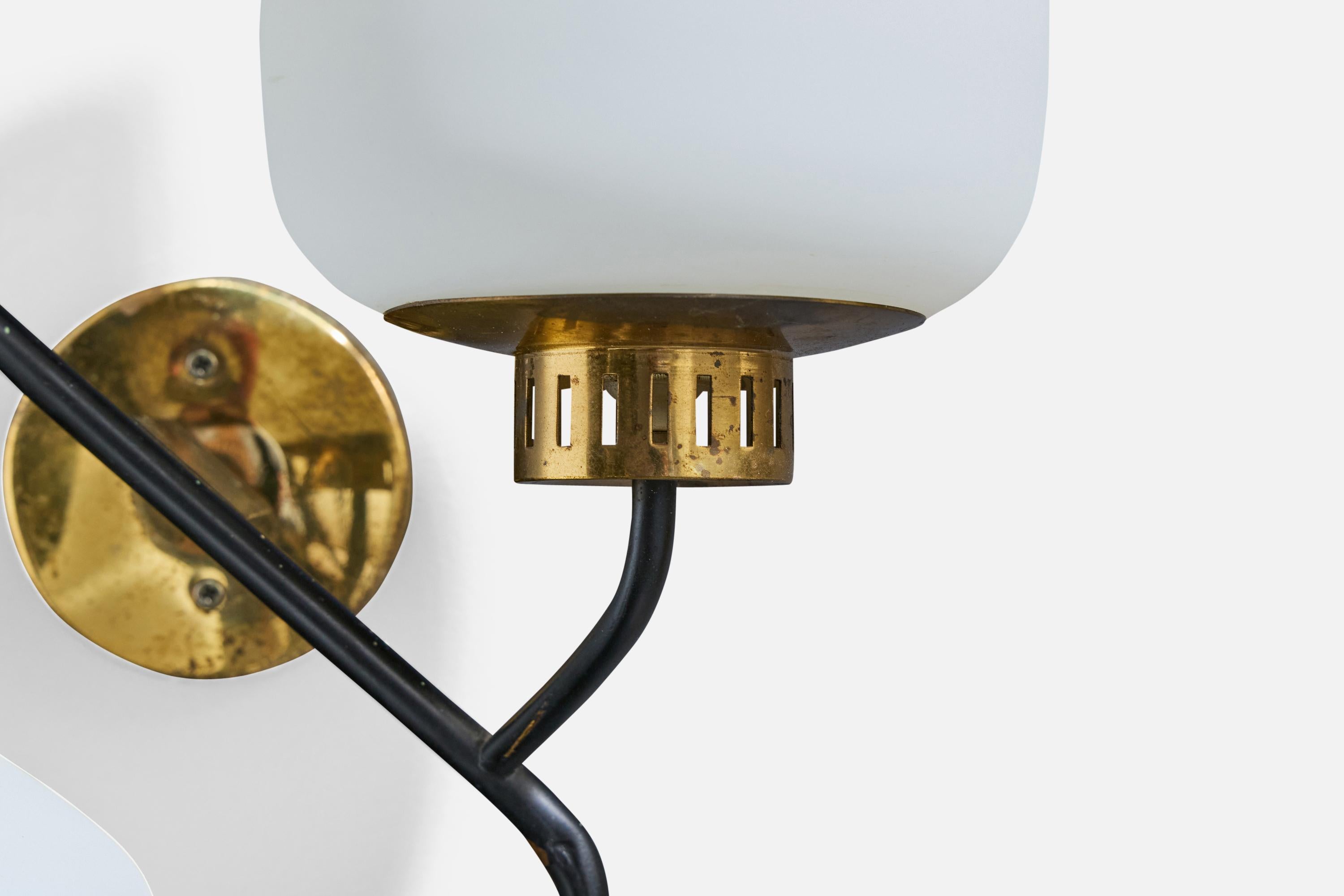 Stilnovo, Wandleuchten, Messing, Metall, Glas, Italien, 1950 im Angebot 1