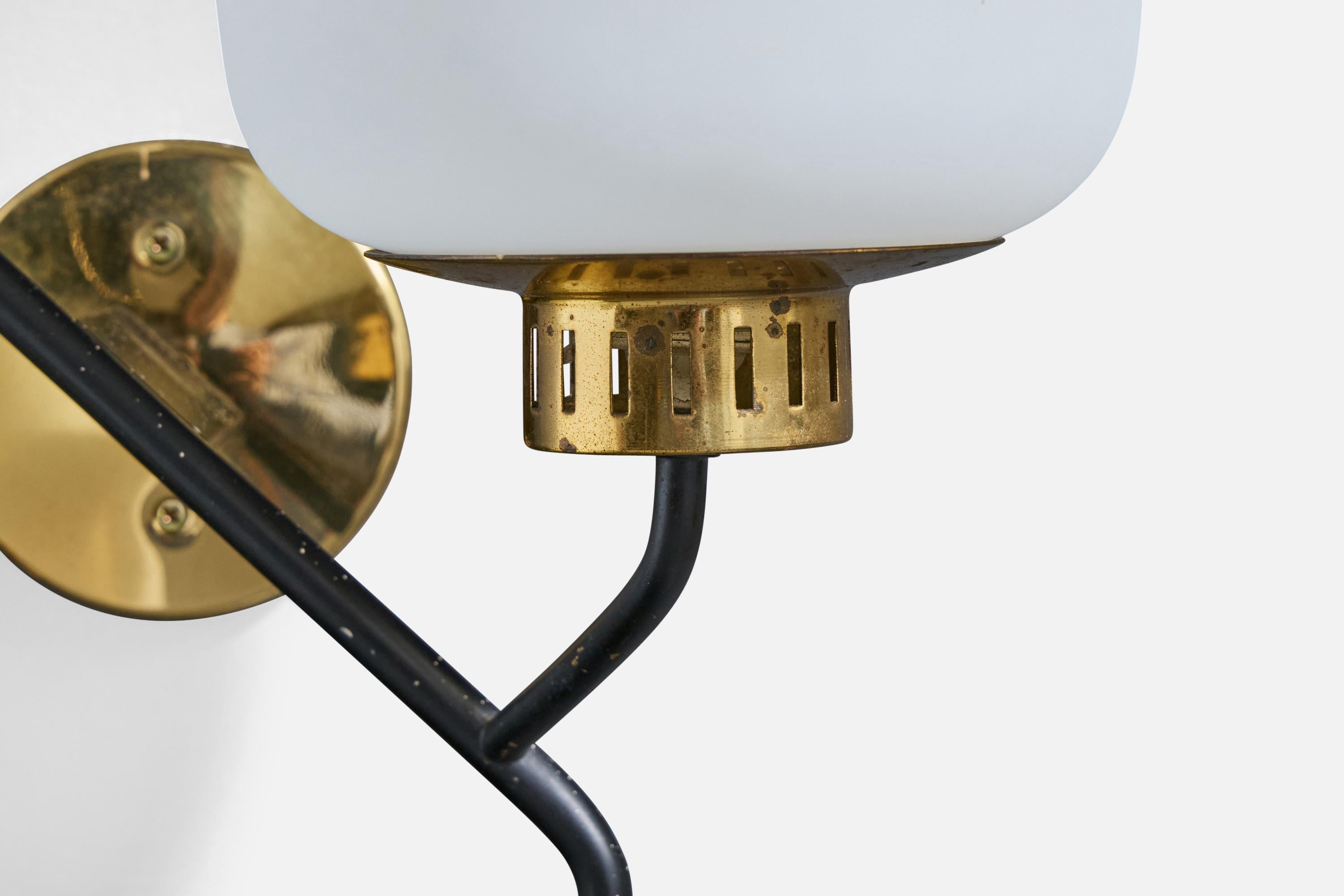 Stilnovo, Wandleuchten, Messing, Metall, Glas, Italien, 1950 im Angebot 1