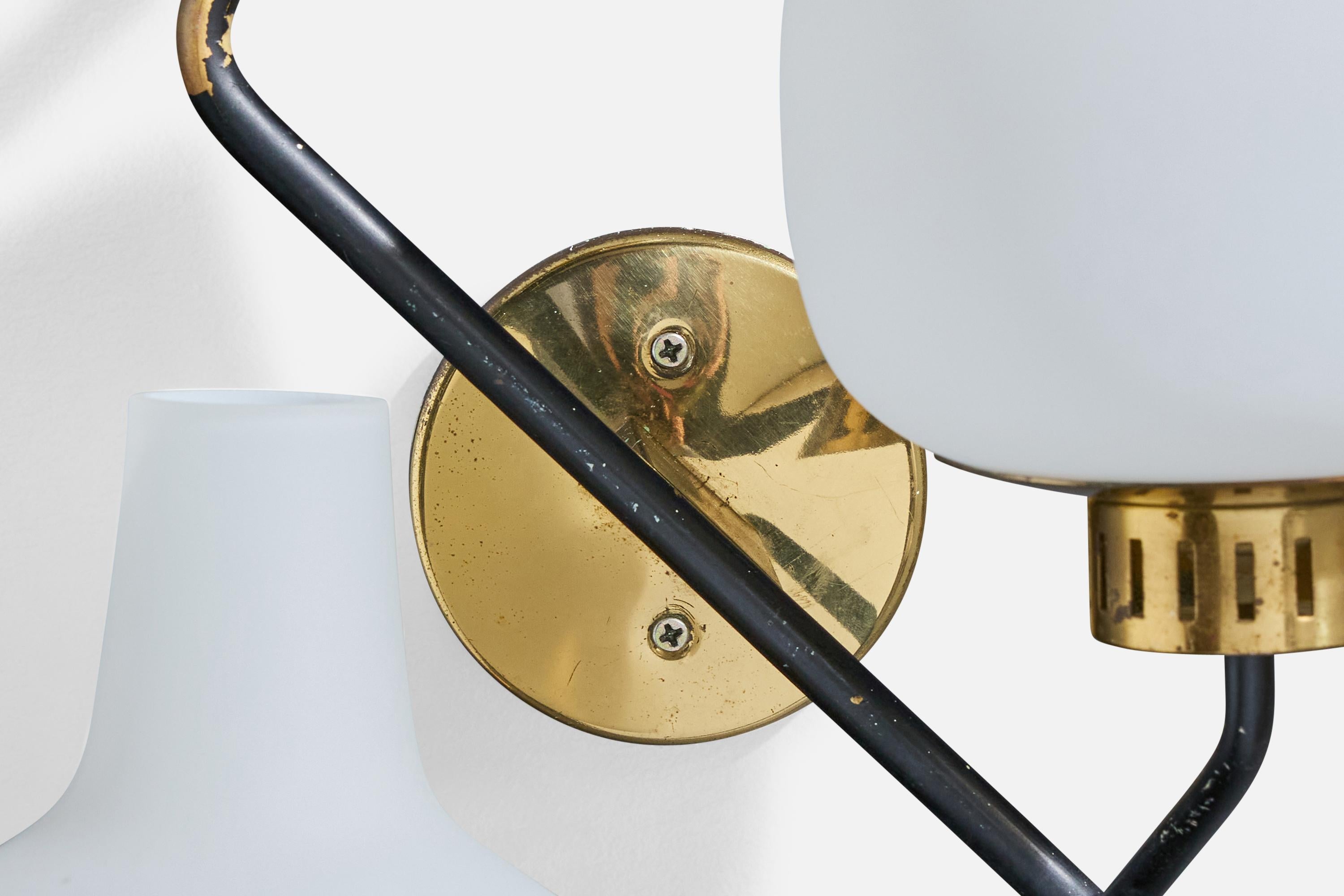 Stilnovo, Wandleuchten, Messing, Metall, Glas, Italien, 1950 im Angebot 1