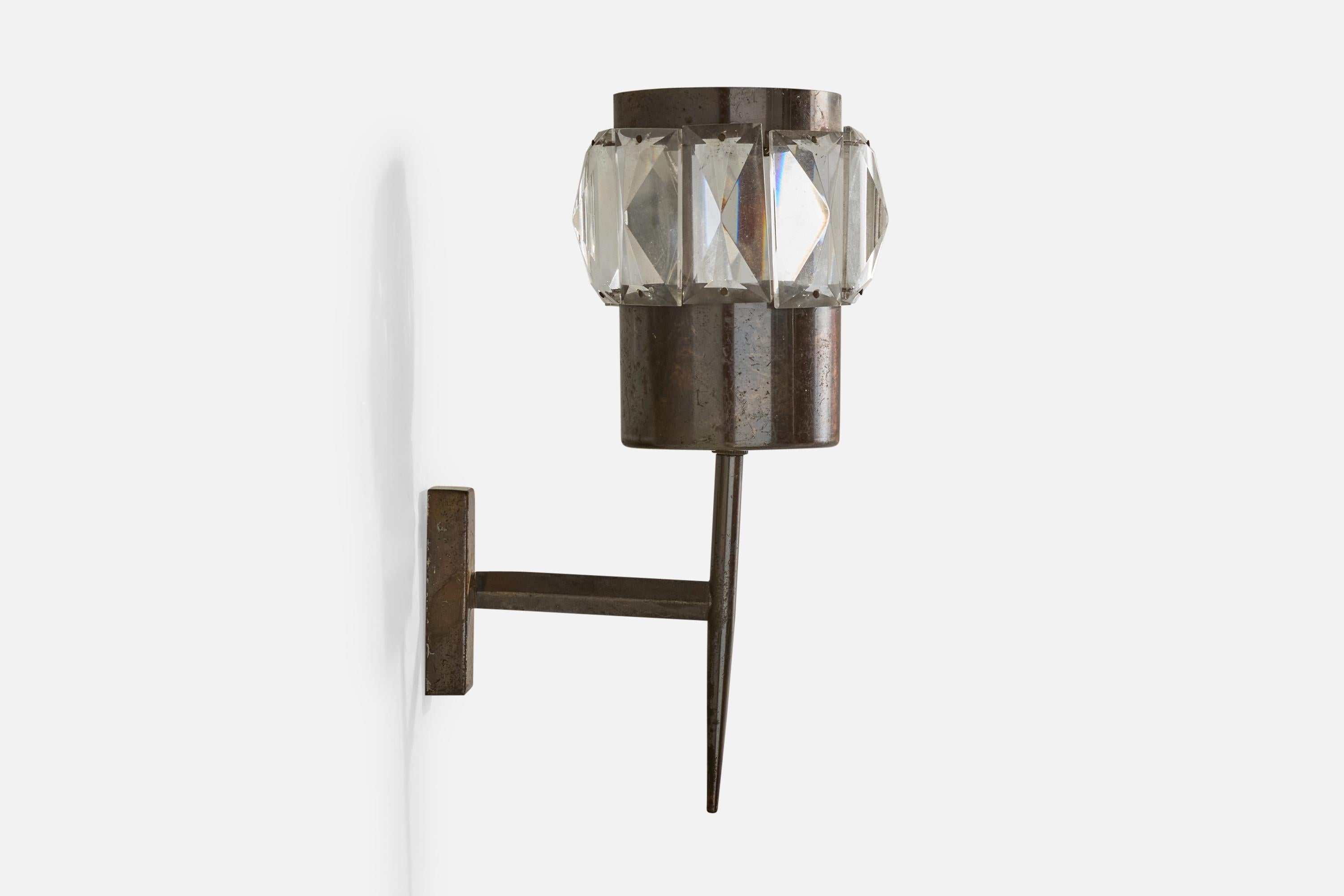 Stilnovo, Wall Lights, Glass, Brass, Italy 1950s In Good Condition In High Point, NC