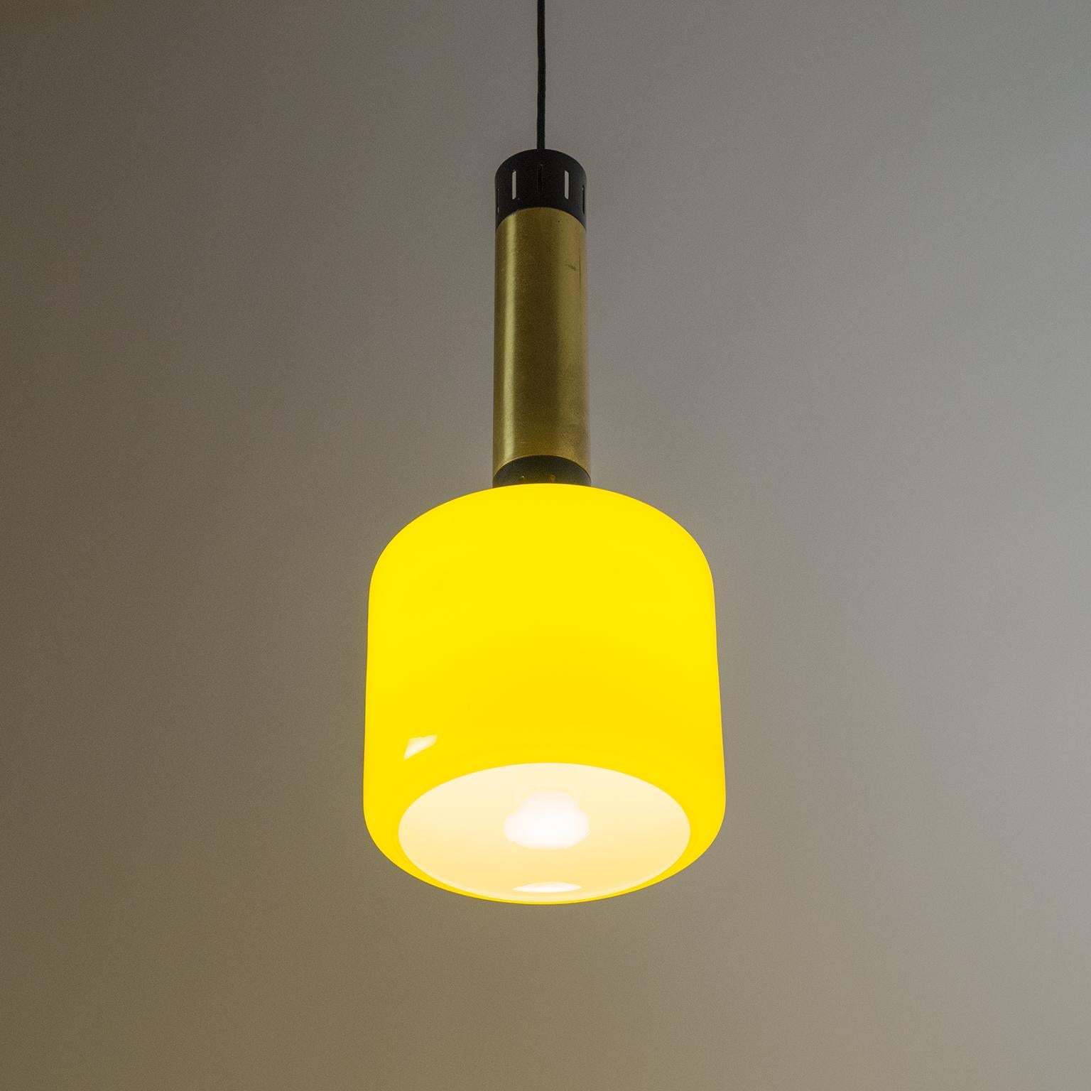 Stilnovo Yellow Glass Pendant, 1950s For Sale 1