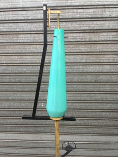 Lampada da terra in metallo laccato, vetro colorato, ottone e marmo, attribuita a Stilnovo