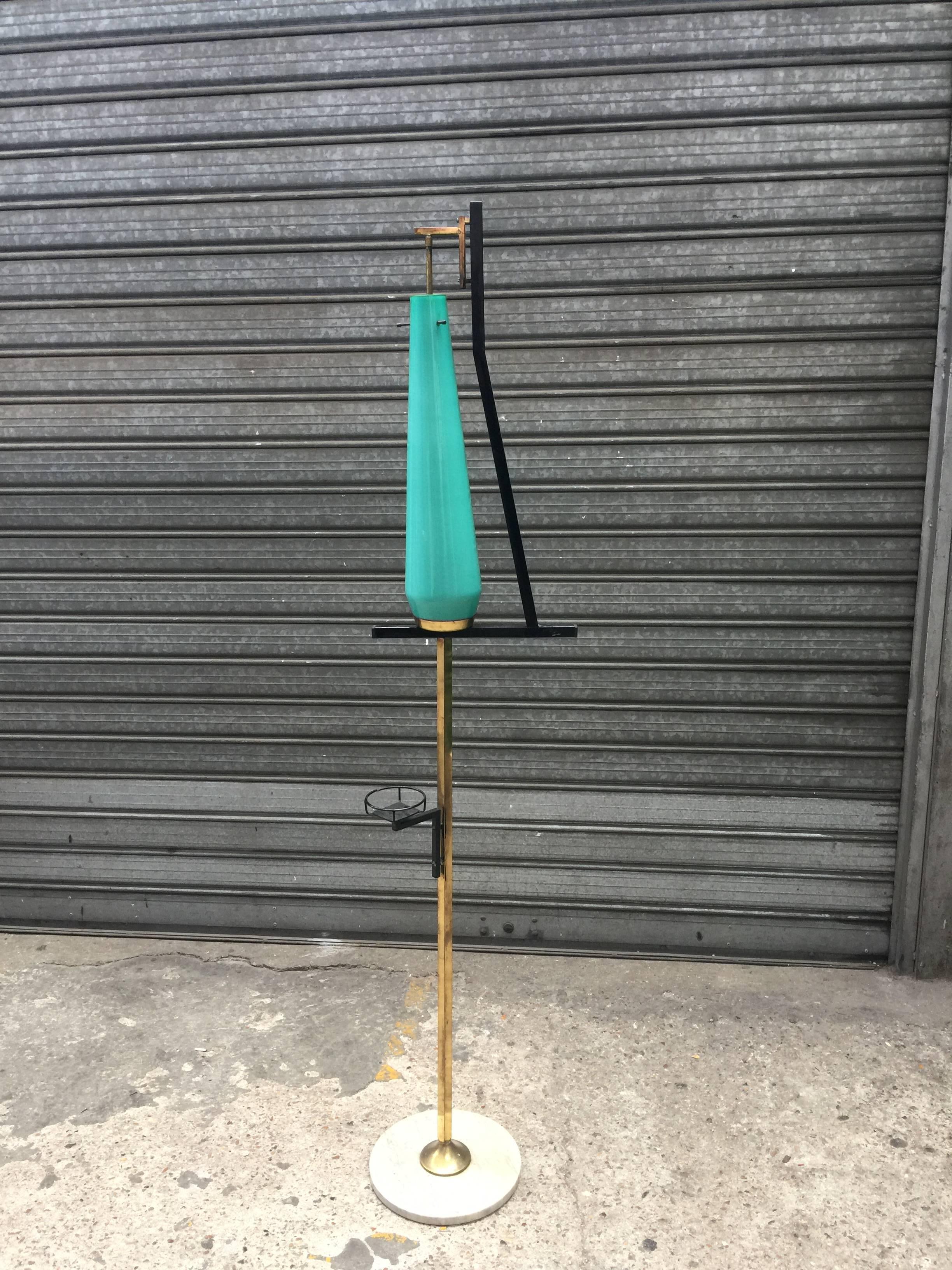 Floor Lamp in Lacquered Metal, Tinted Glass, Brass & Marble, Attrib to Stilnovo In Excellent Condition For Sale In Saint-Ouen, FR