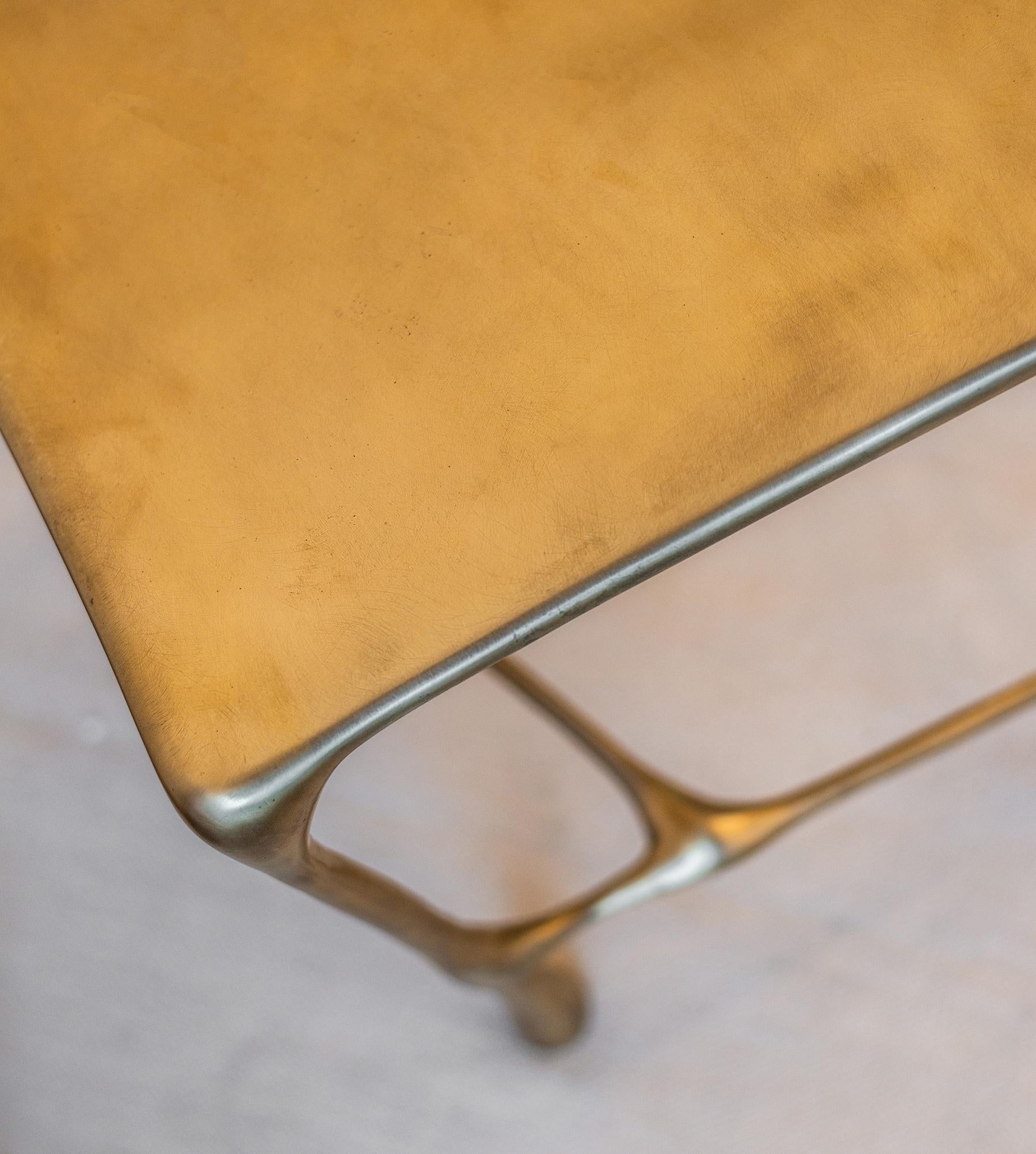 Modern Stilum - Shaped bronze chair For Sale