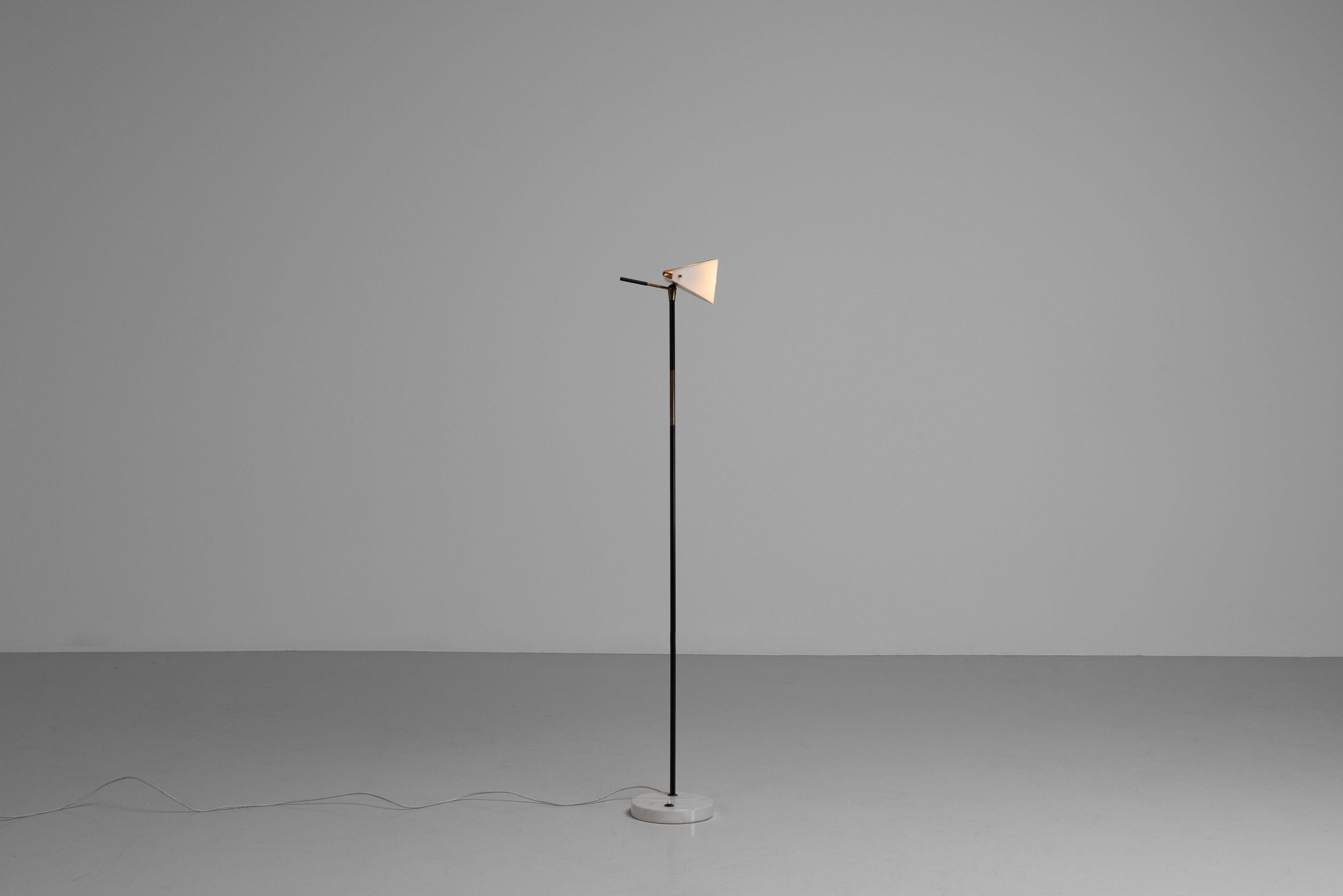 Italiano Lampada da terra regolabile Stilux made in Italy 1960 in vendita