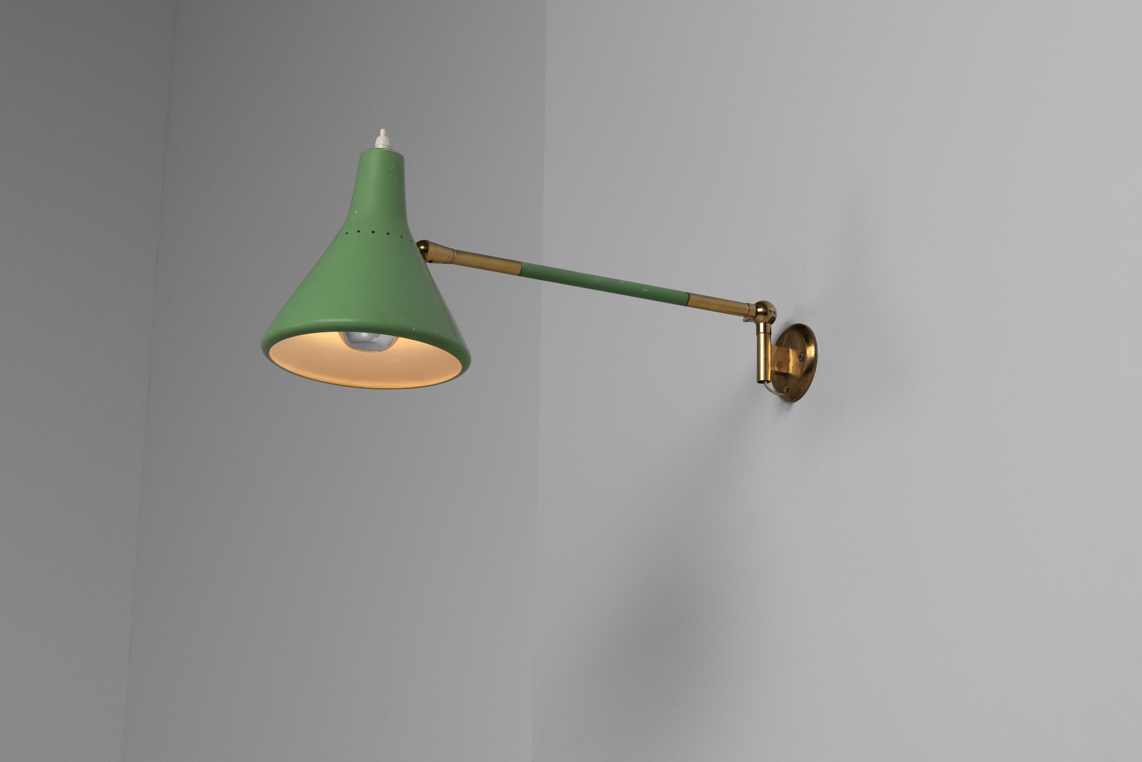 Italian Stilux adjustable wall lamp in brass Italy 1960 For Sale