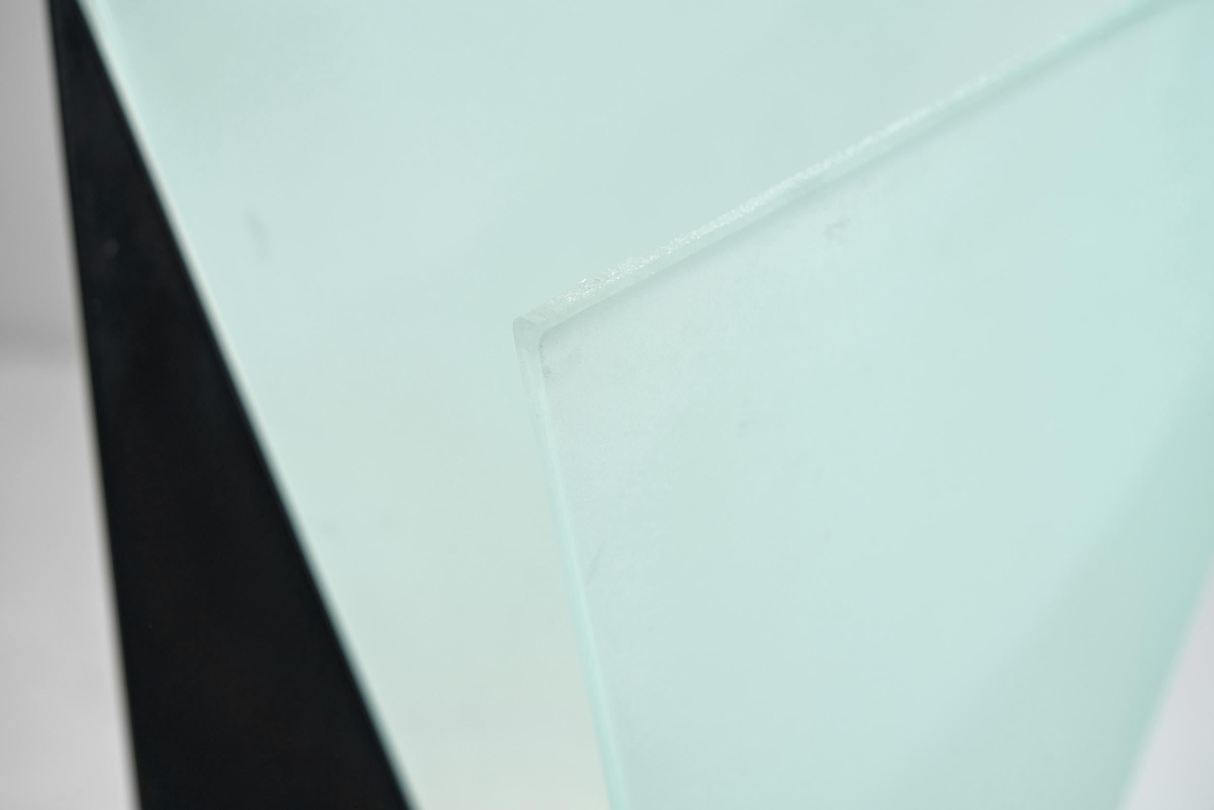 Lampe de table asymétrique Stilux avec base en métal, Italie 1970 en vente 9