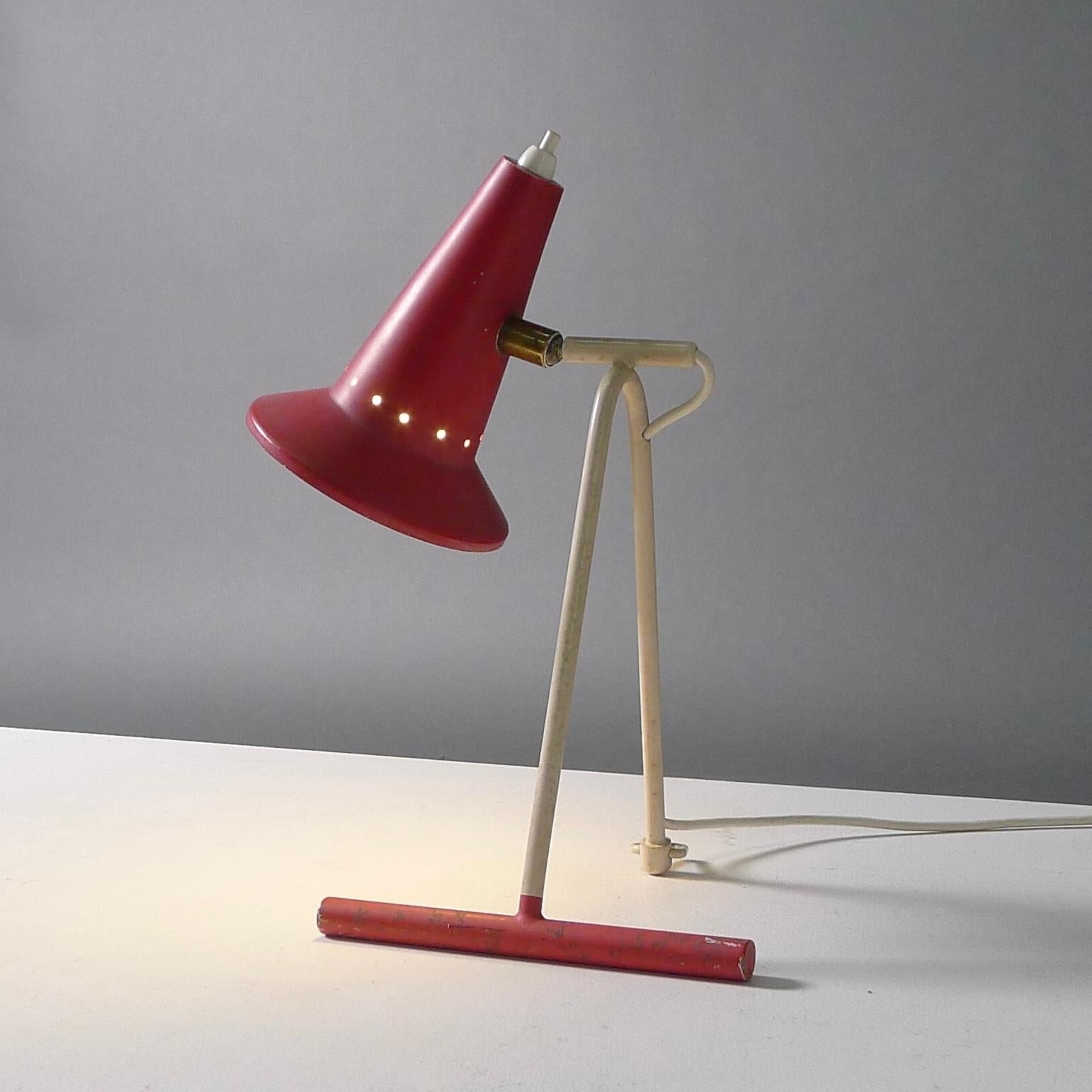 Stilux desk lamp, Italian 1950s In Good Condition For Sale In Wargrave, Berkshire